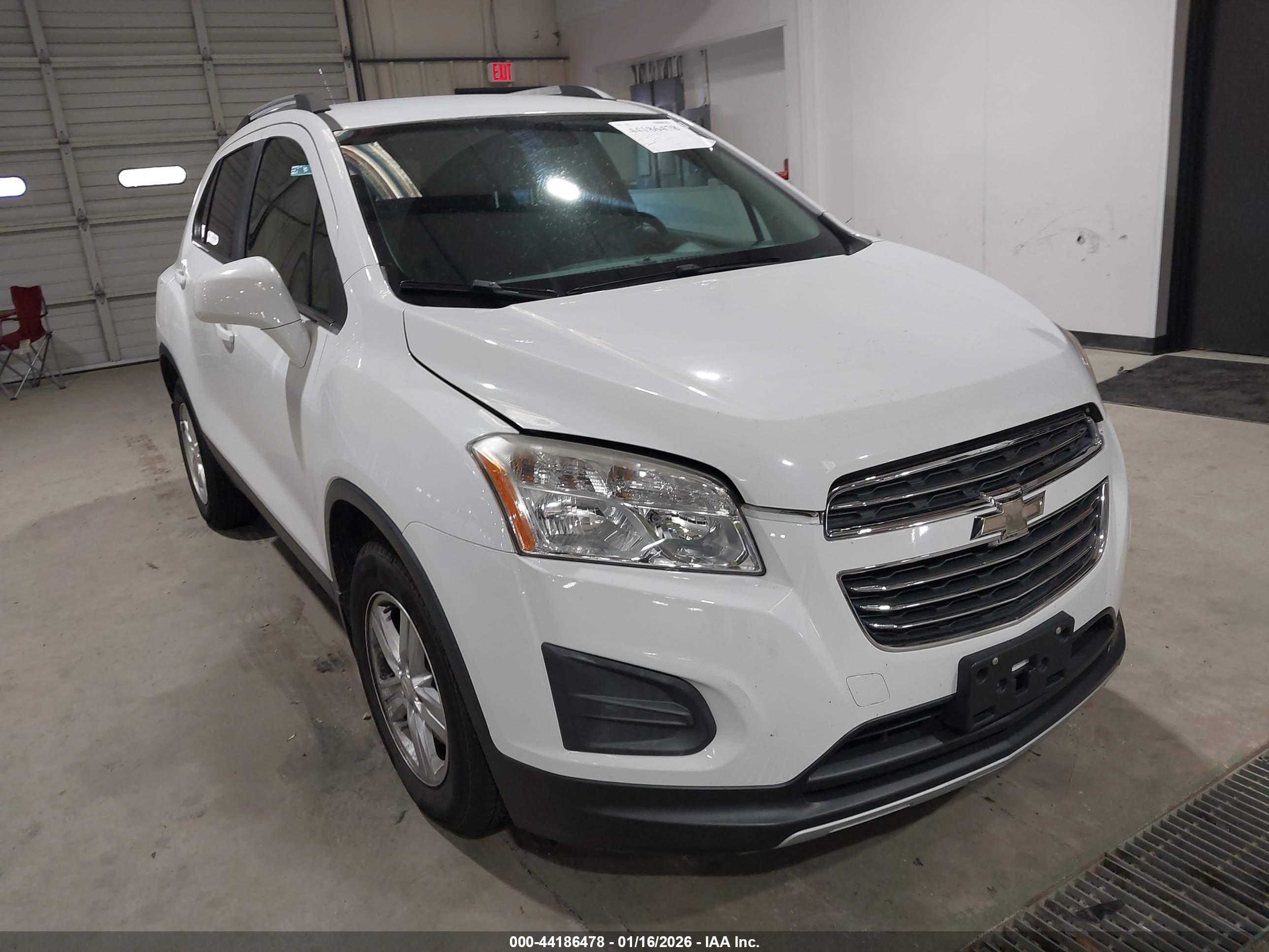 CHEVROLET TRAX image 6