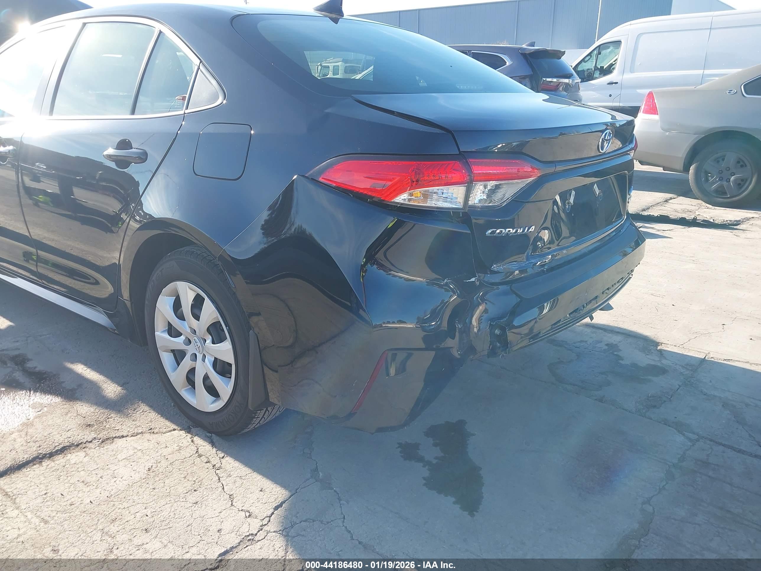 TOYOTA COROLLA image 6