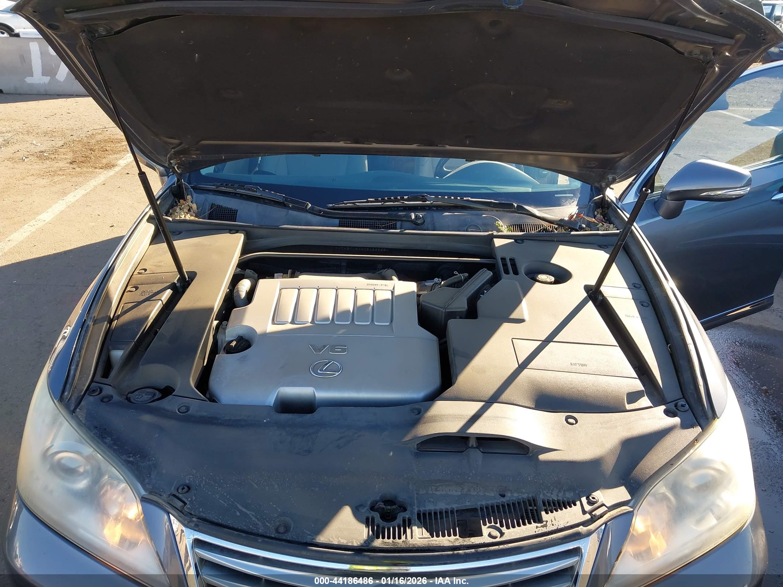 LEXUS ES image 10