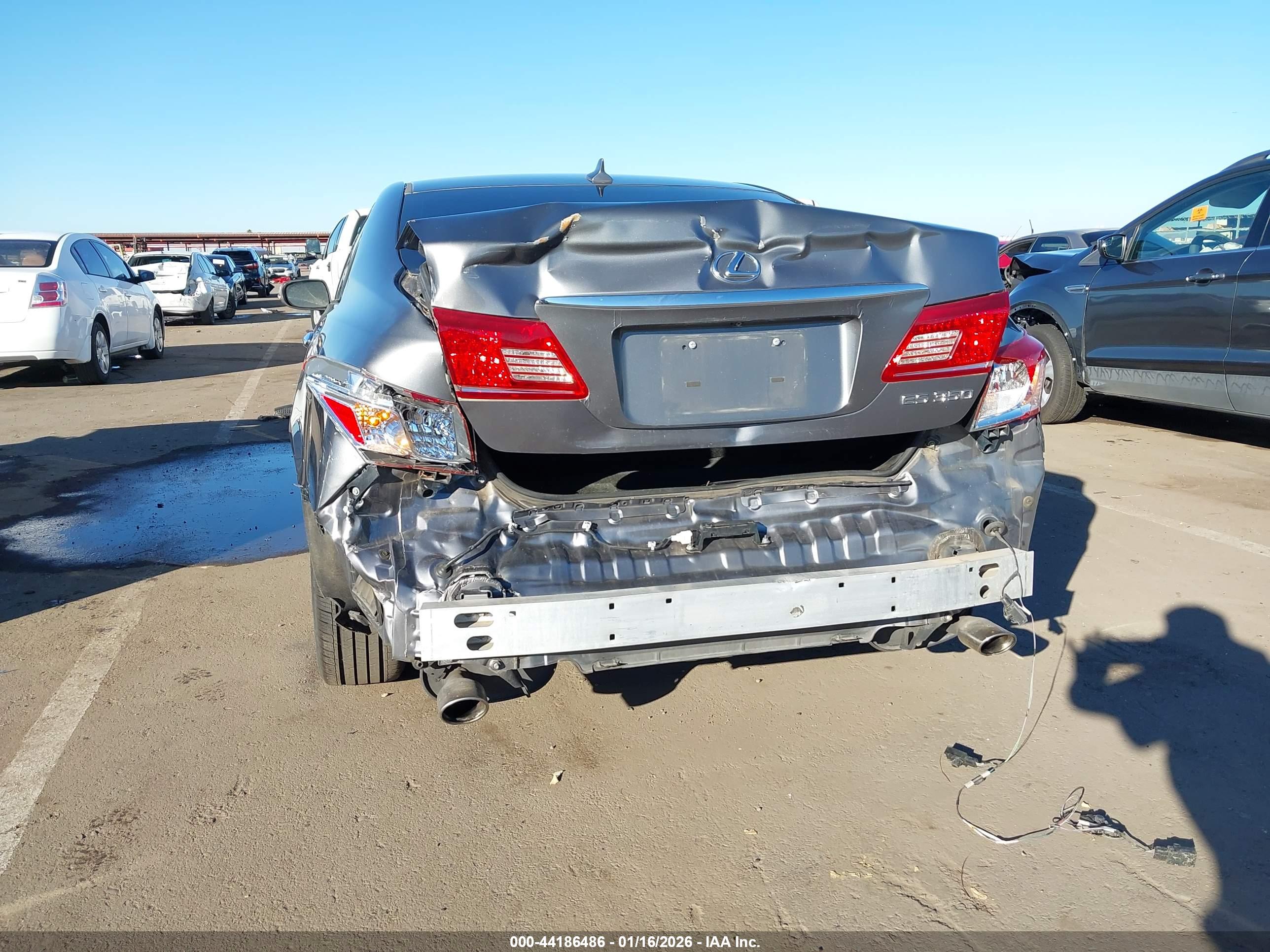 LEXUS ES image 6