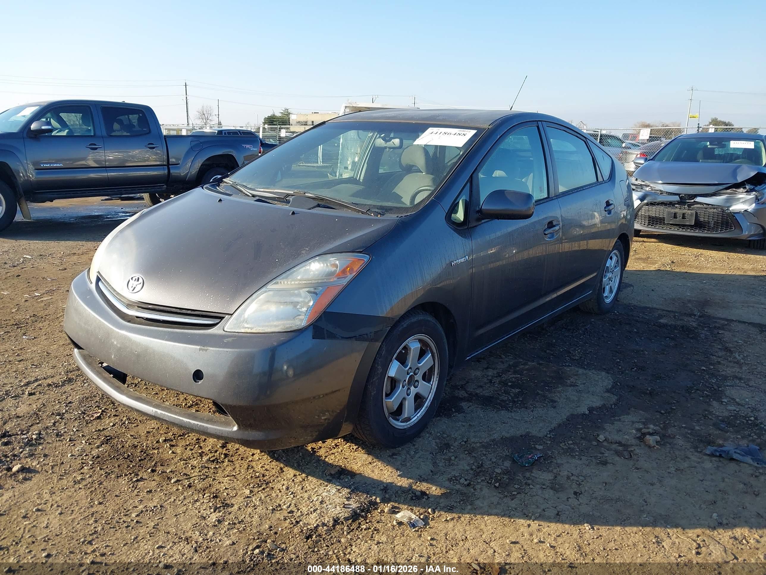 TOYOTA PRIUS image 2