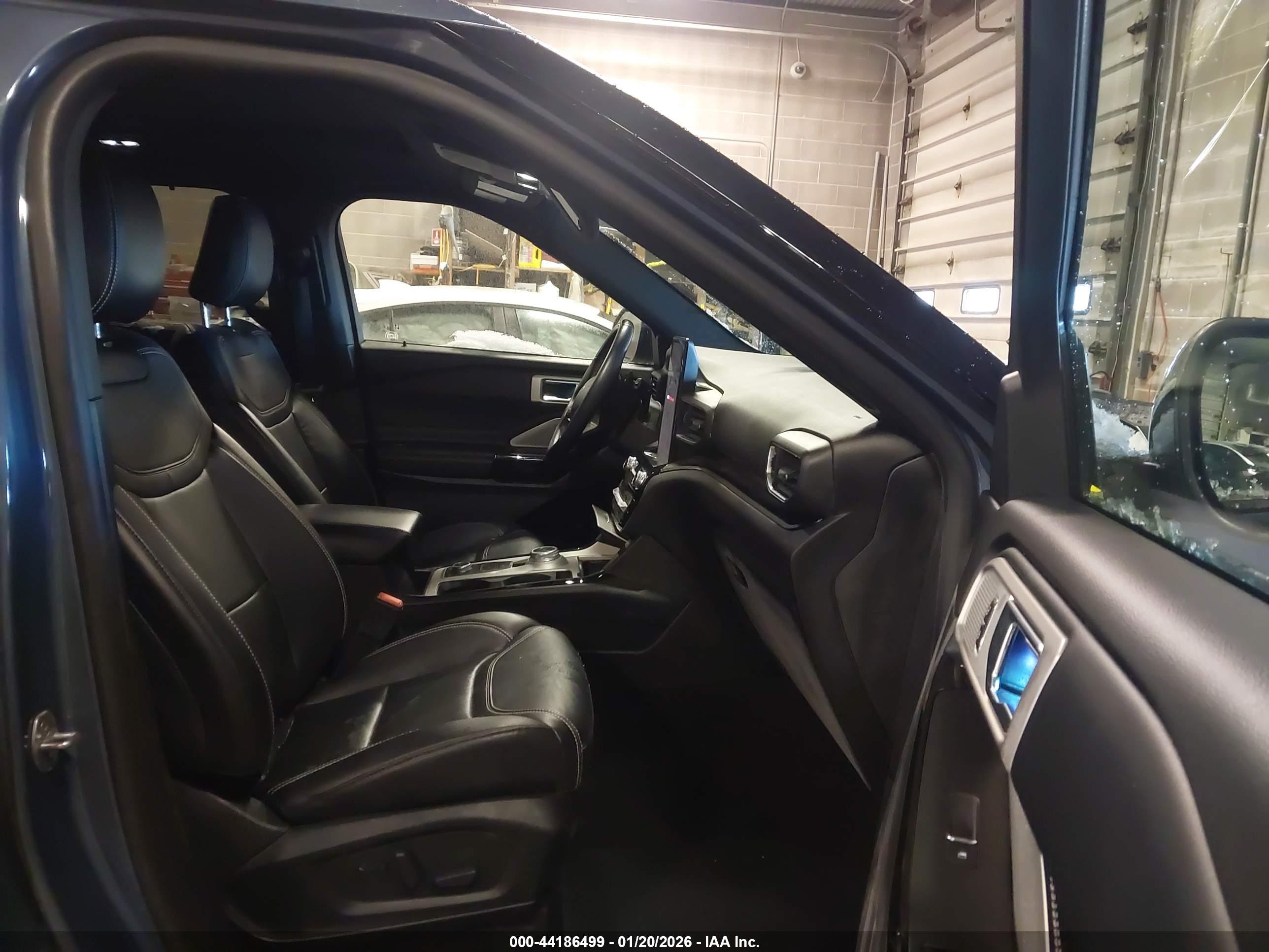 FORD EXPLORER image 5
