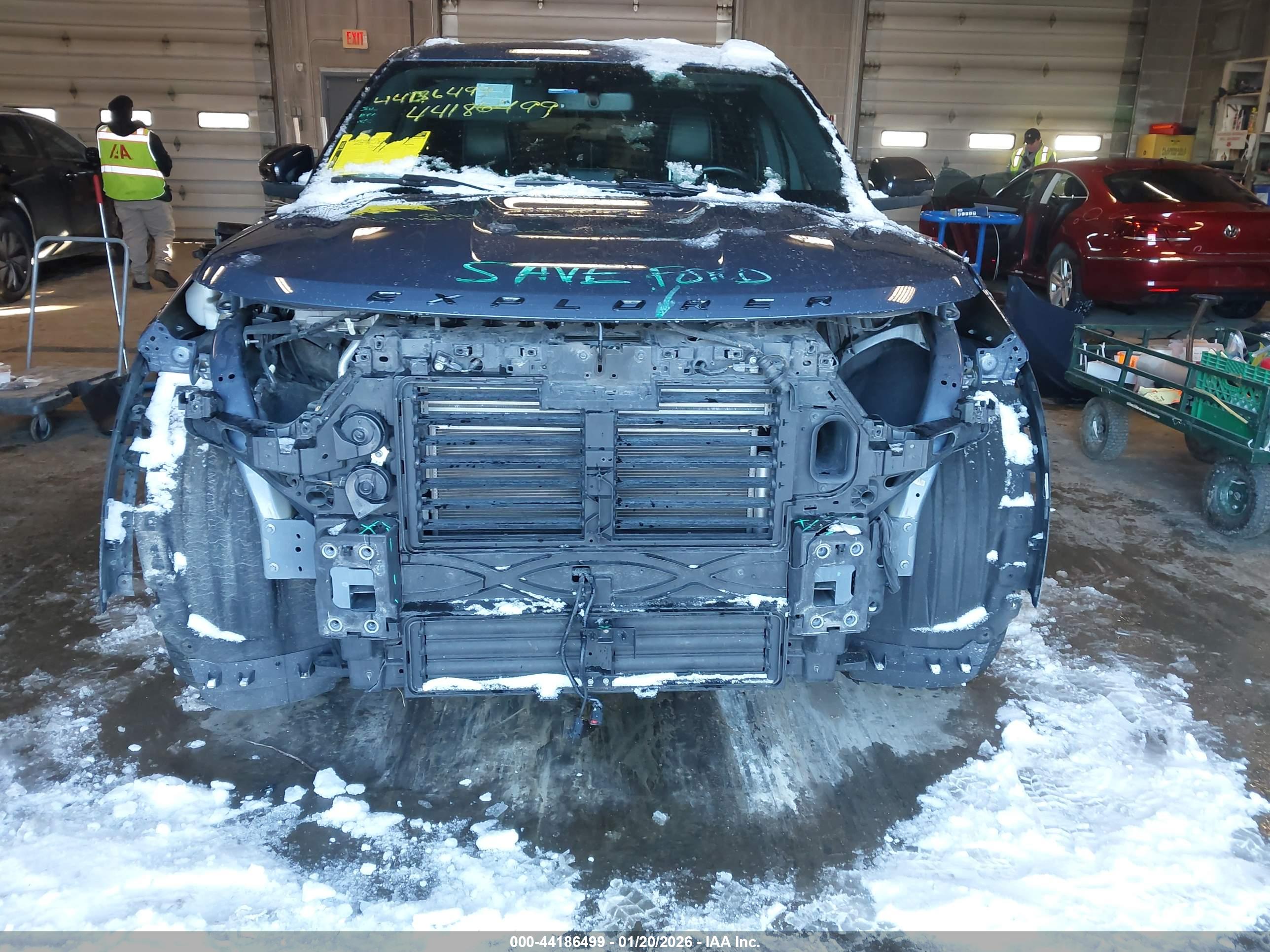 FORD EXPLORER image 6