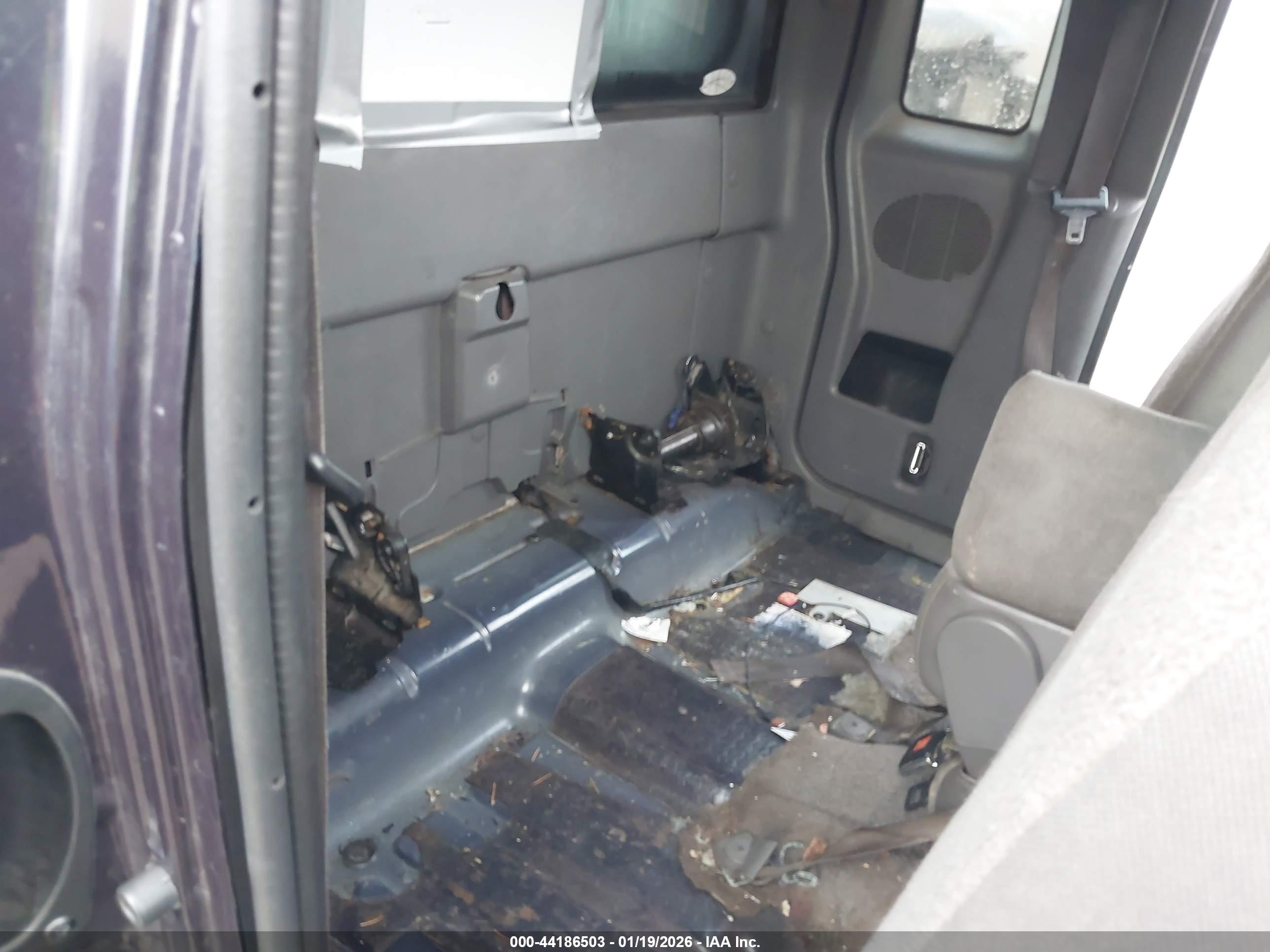 FORD RANGER image 8