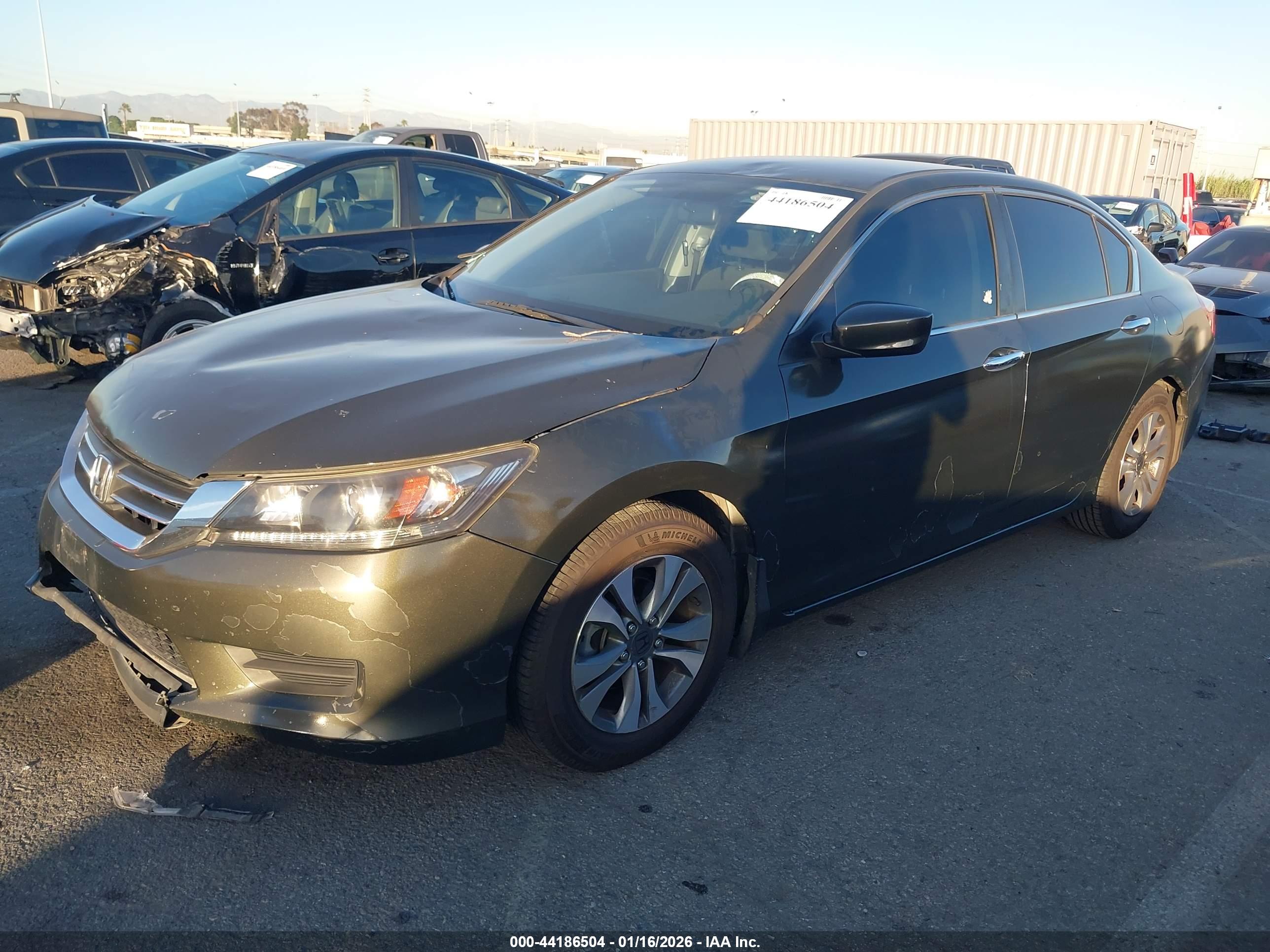 HONDA ACCORD image 2