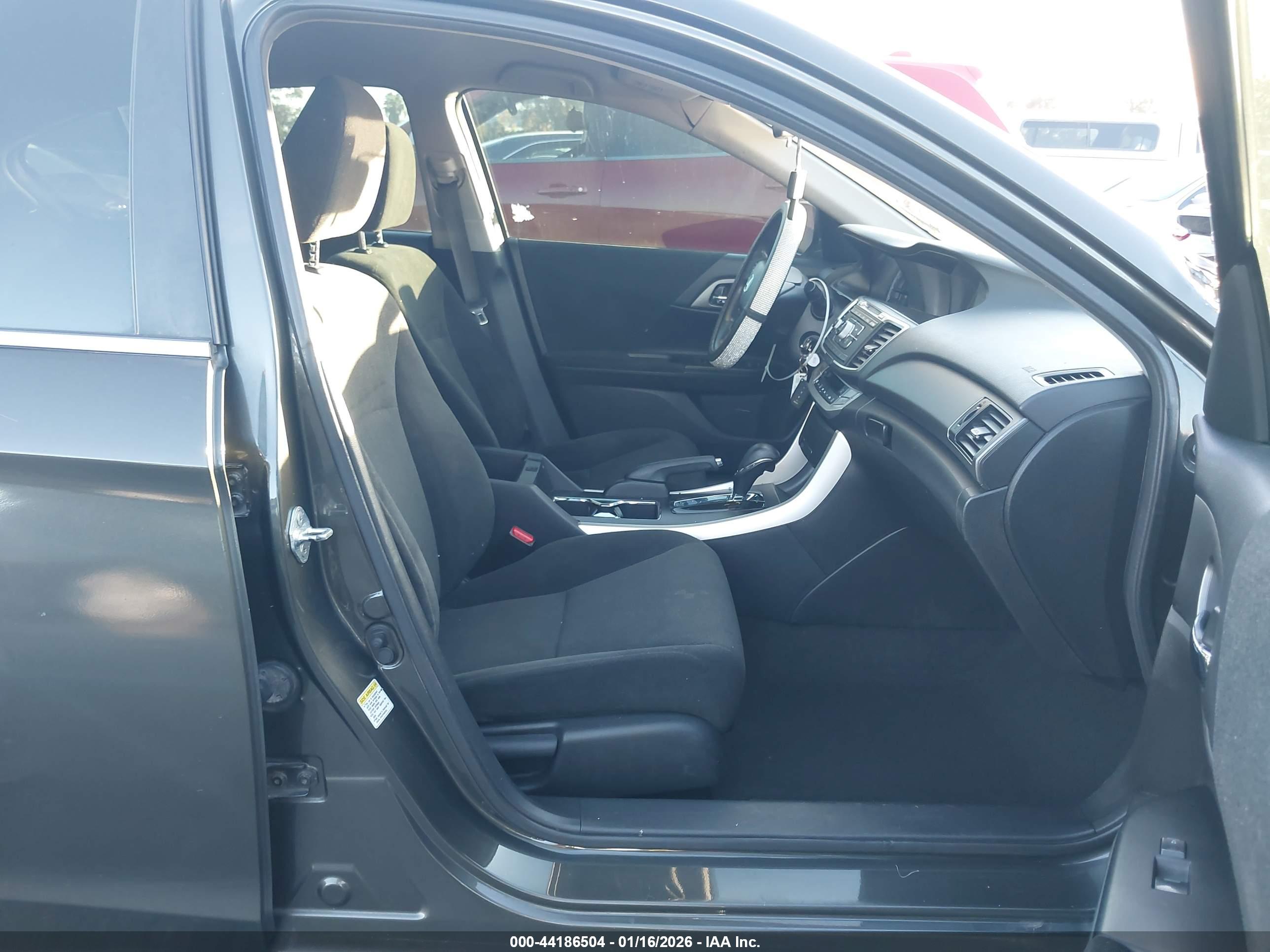 HONDA ACCORD image 5
