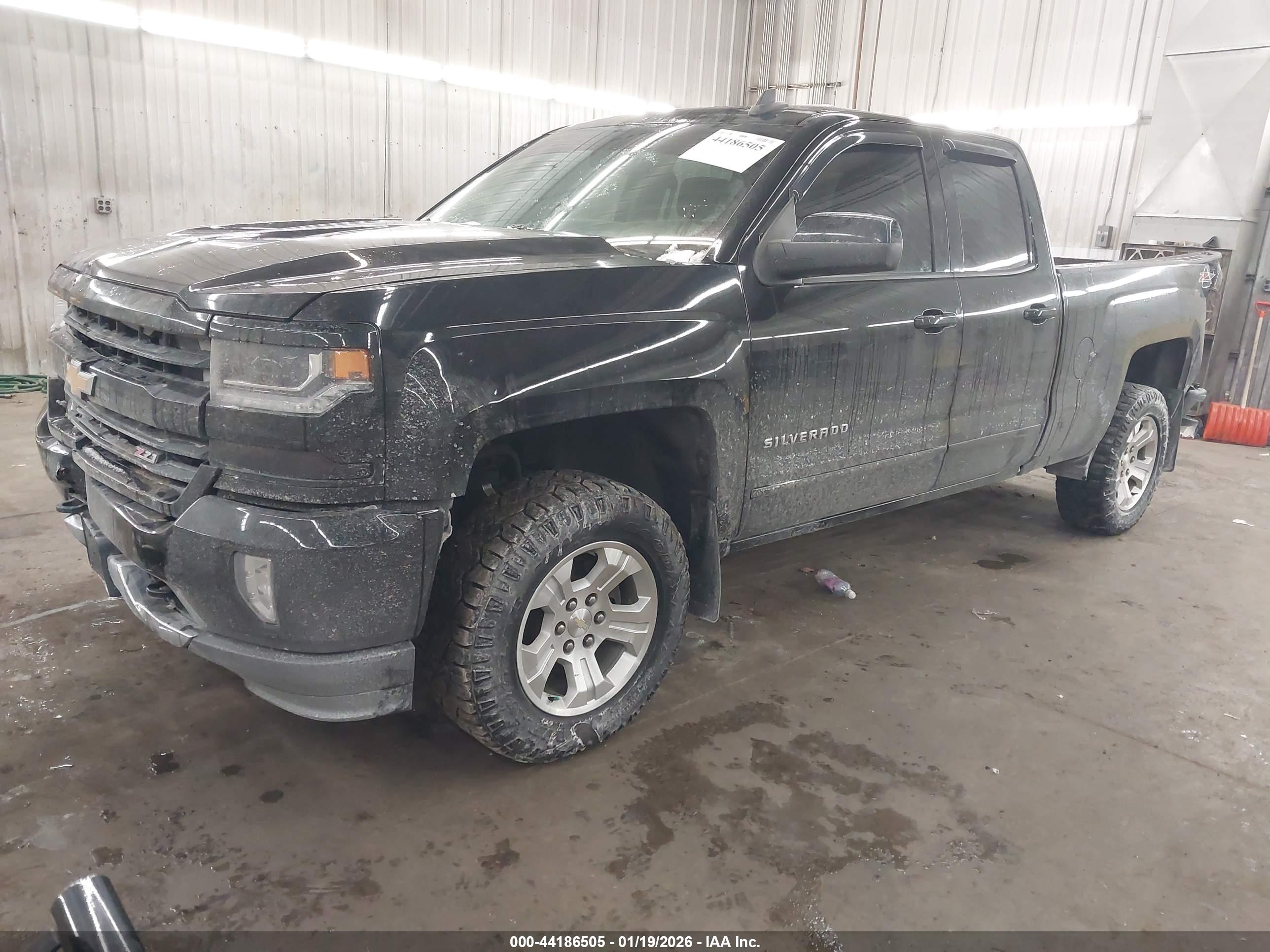 CHEVROLET SILVERADO image 2