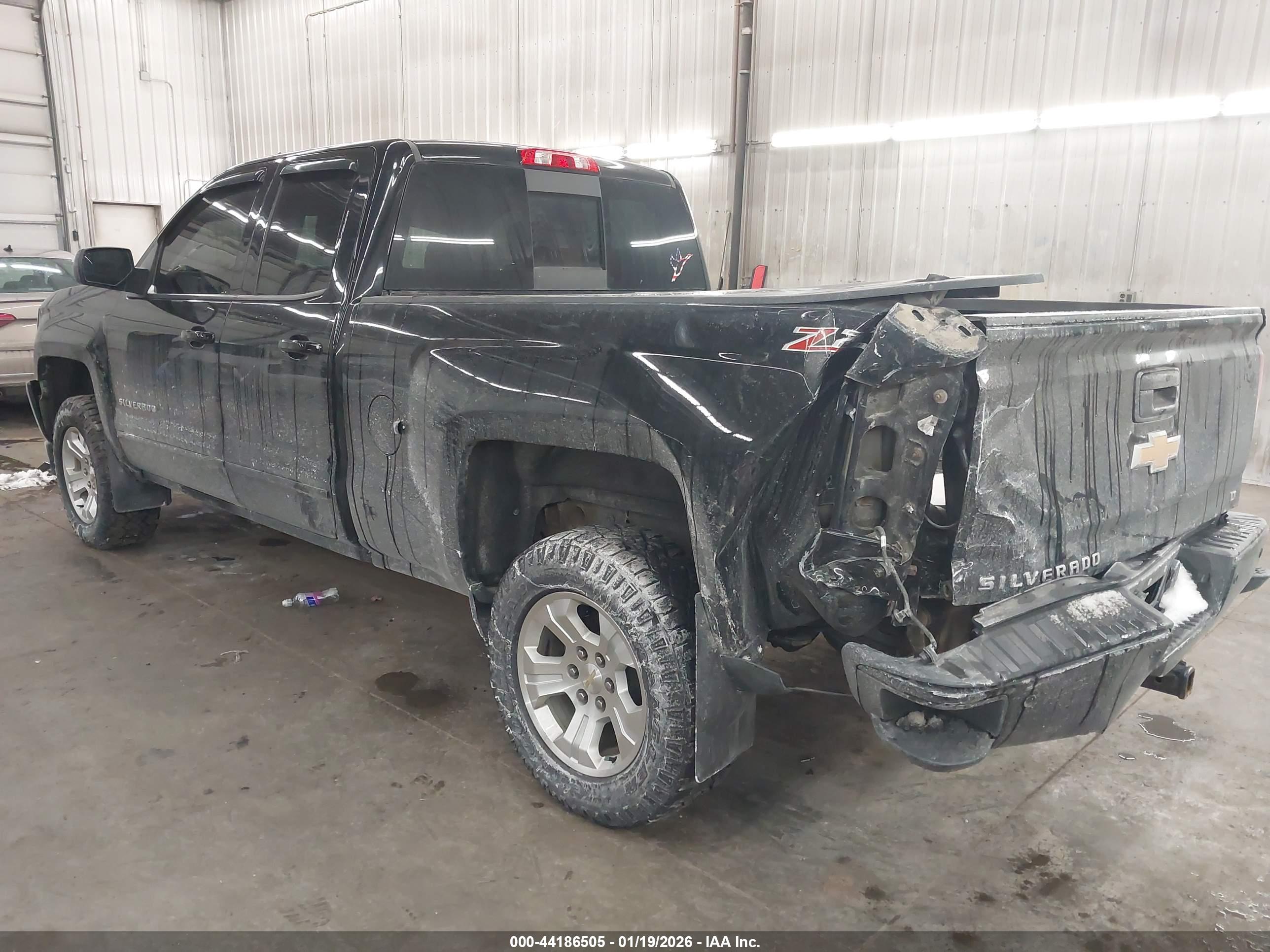CHEVROLET SILVERADO image 3