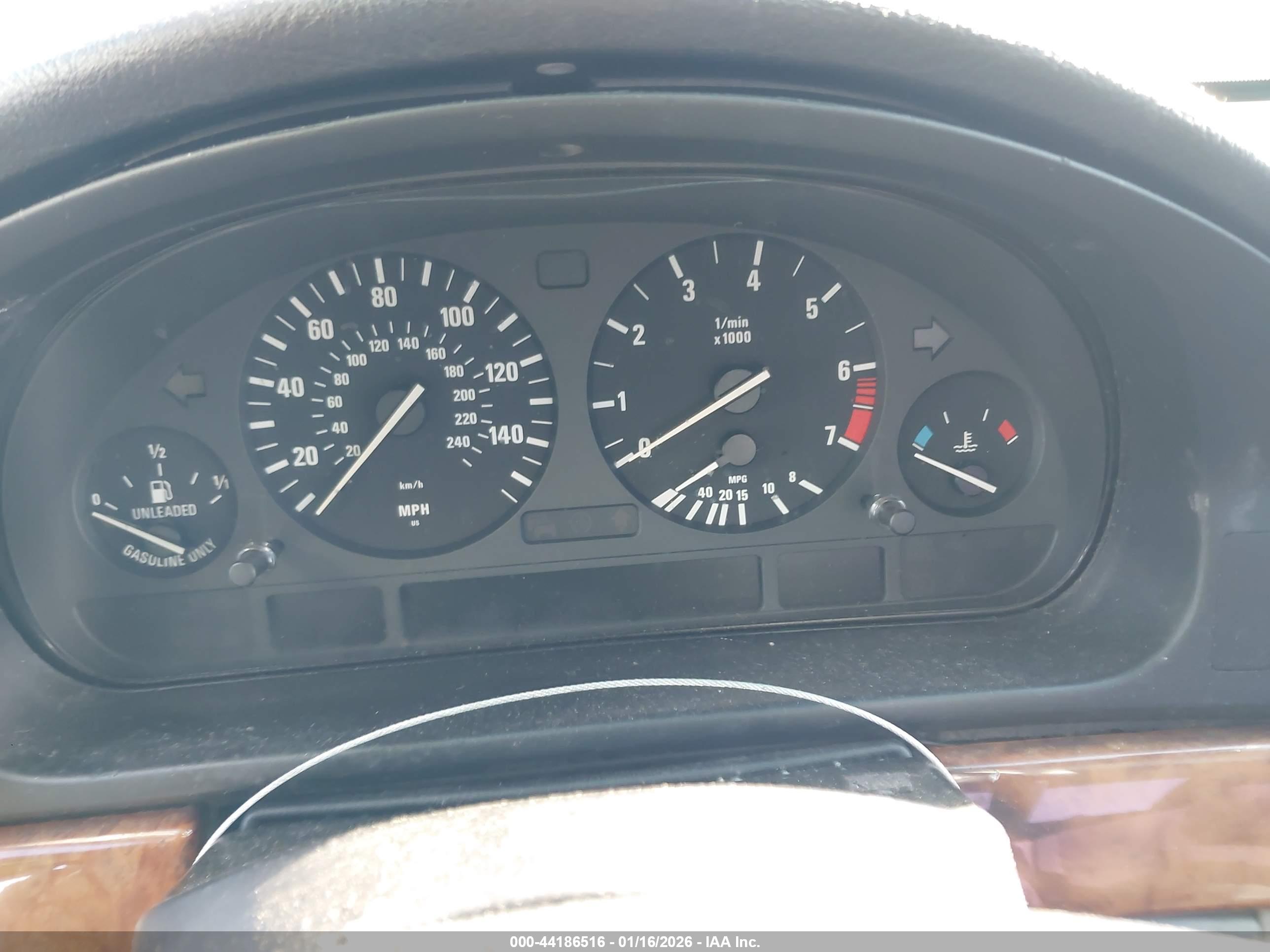 BMW 530IA image 7