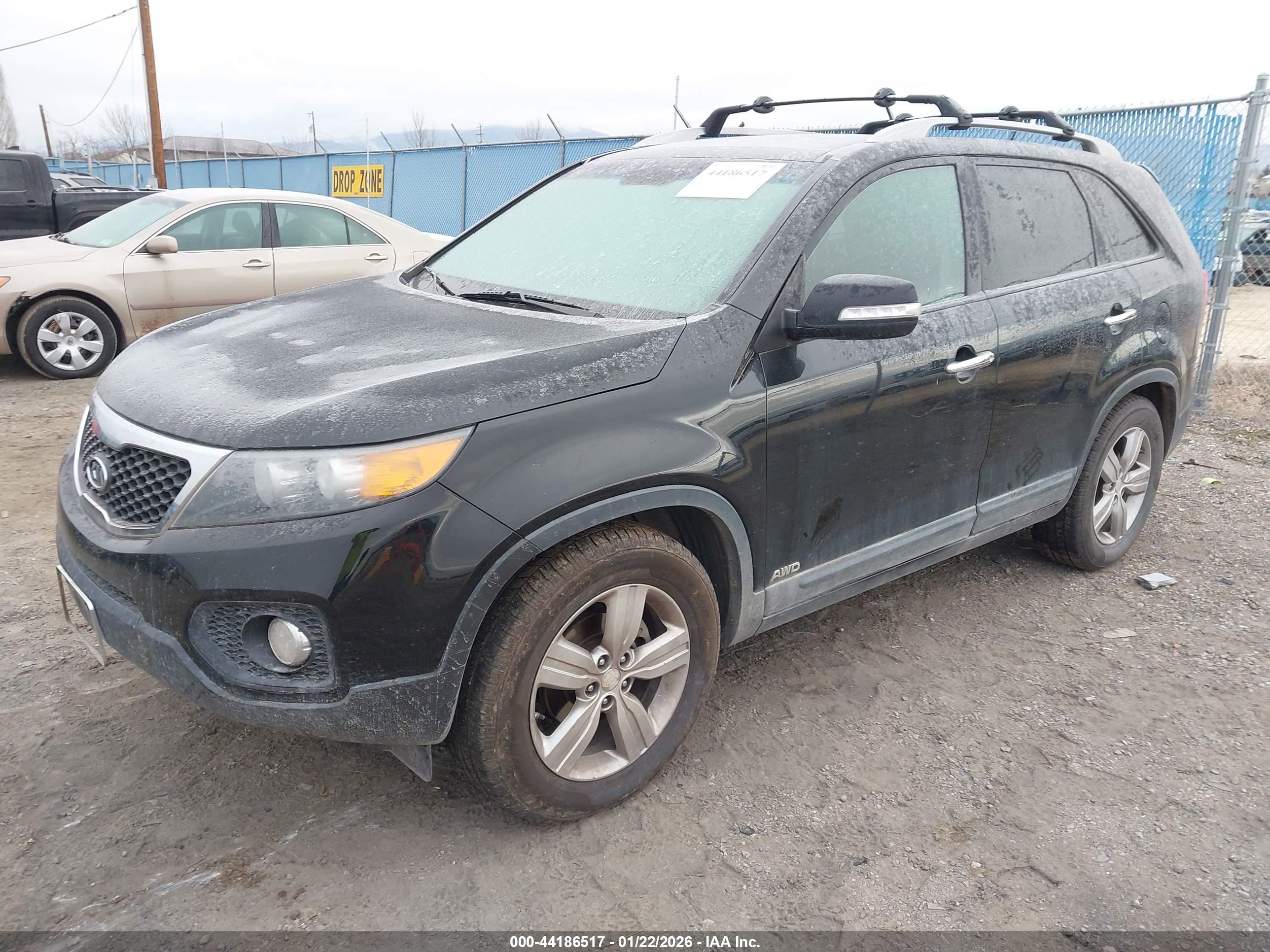 KIA SORENTO image 2