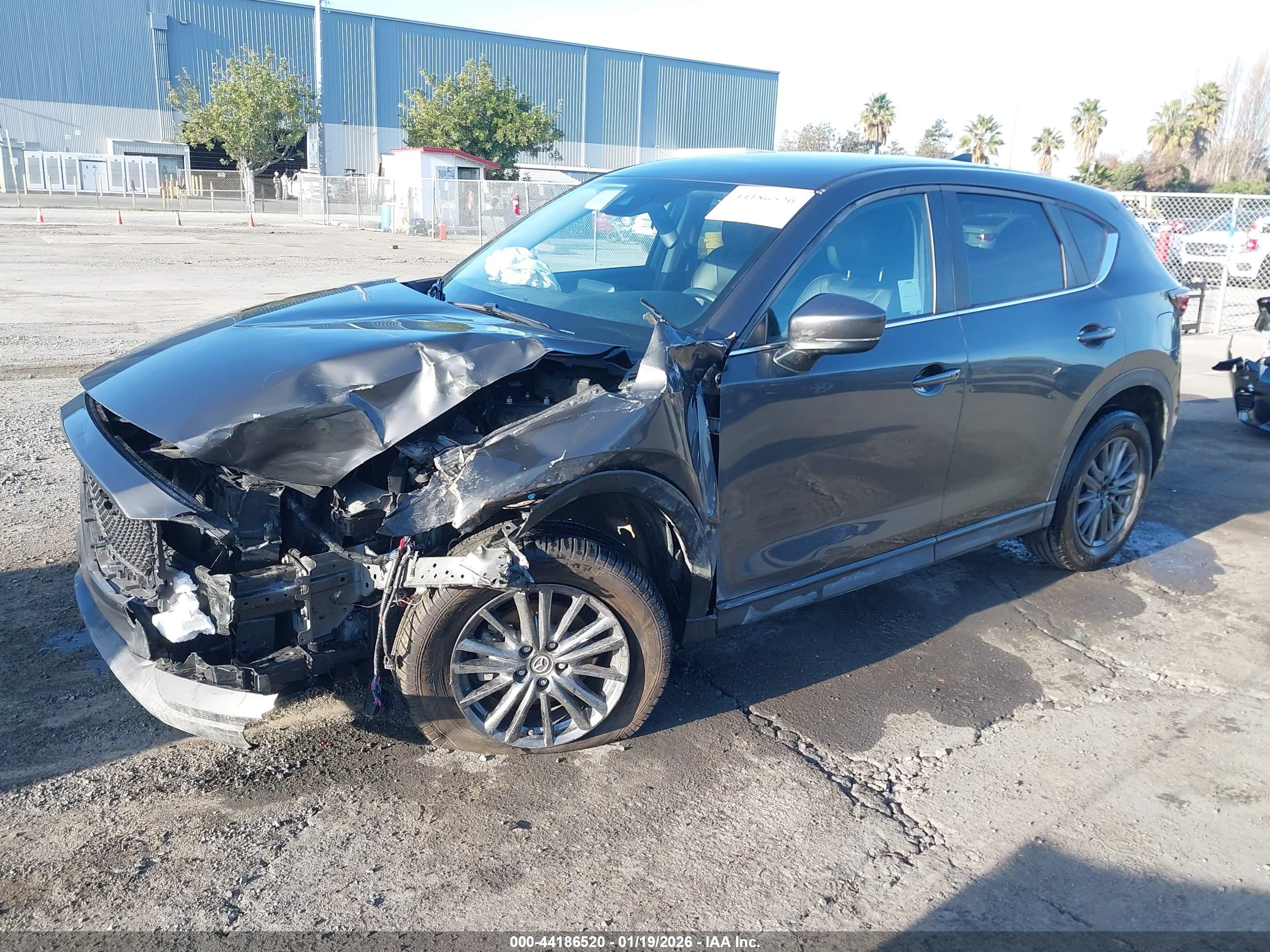 MAZDA CX-5 image 2
