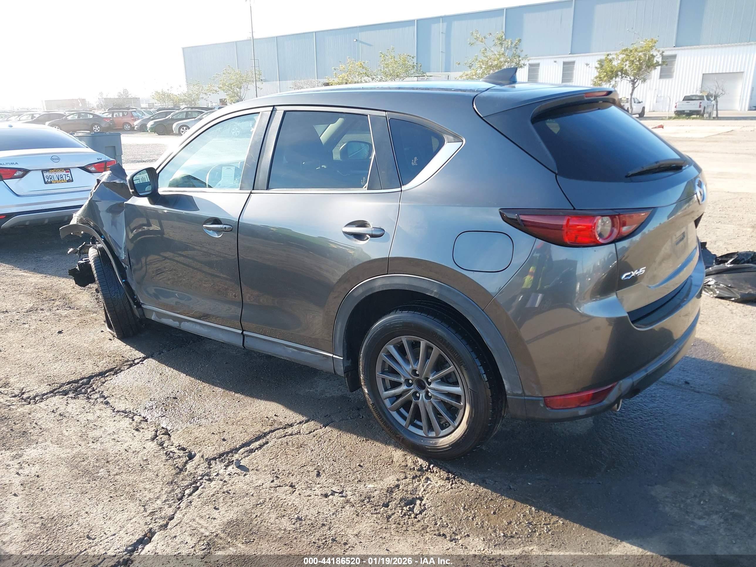 MAZDA CX-5 image 3