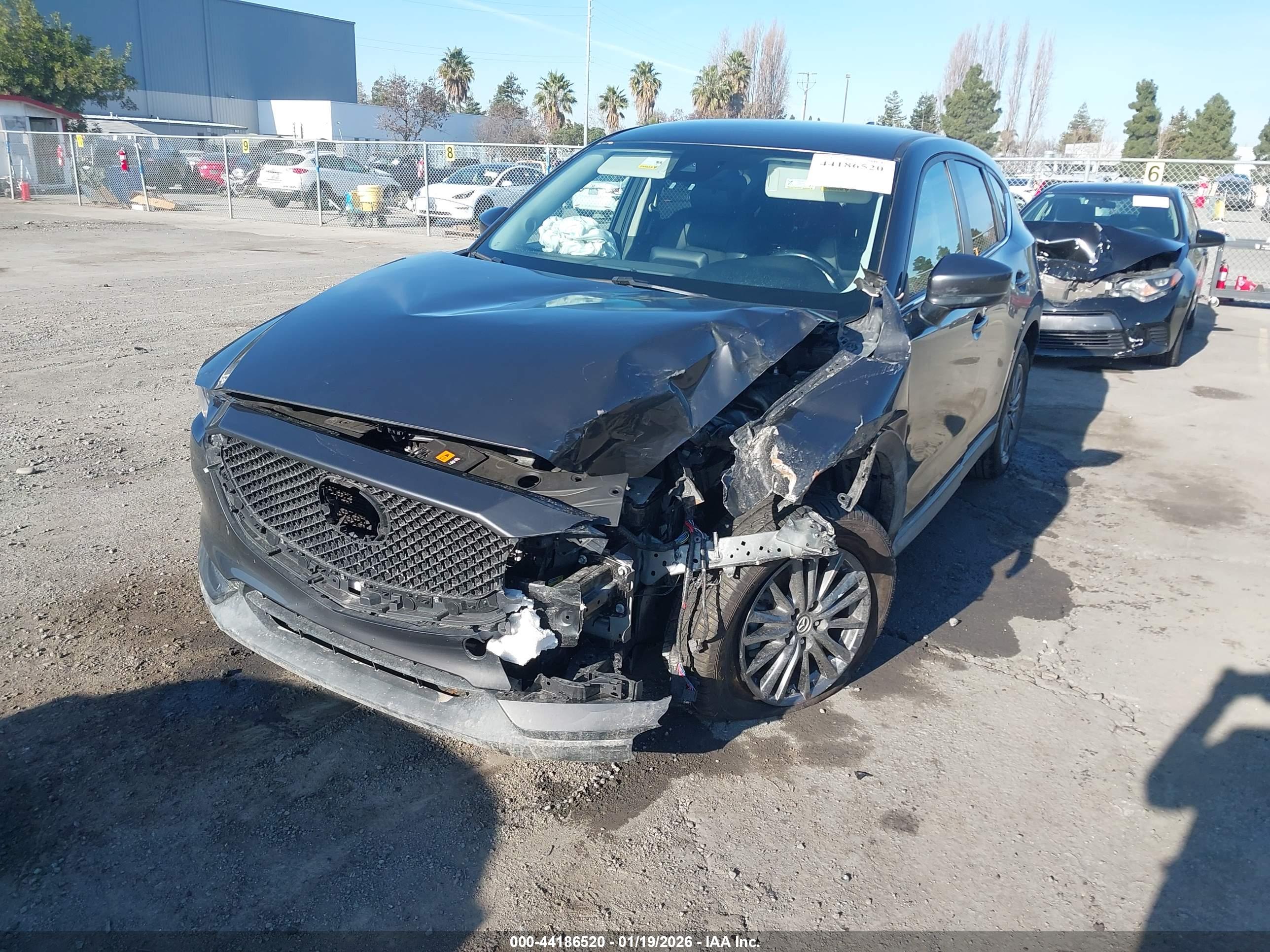 MAZDA CX-5 image 6