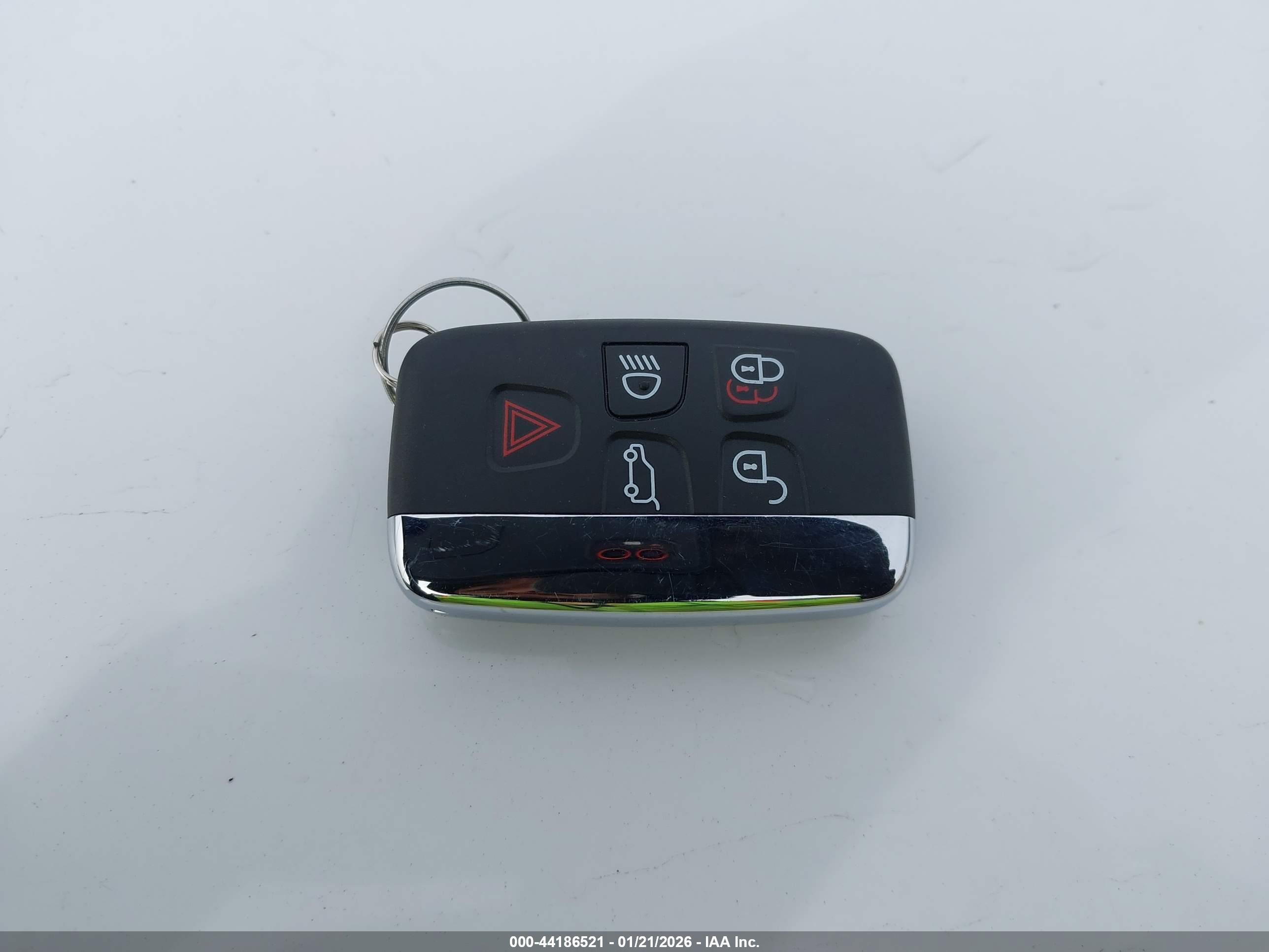 LAND ROVER image 11