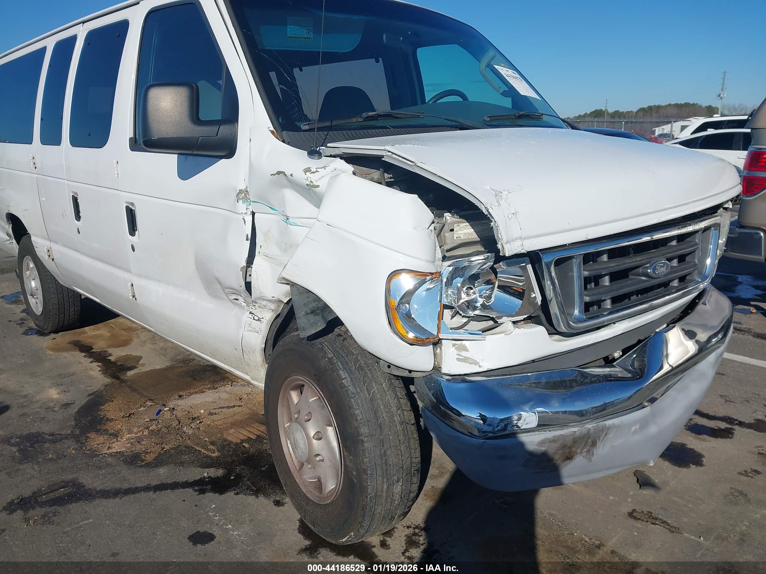 FORD E-350 image 6
