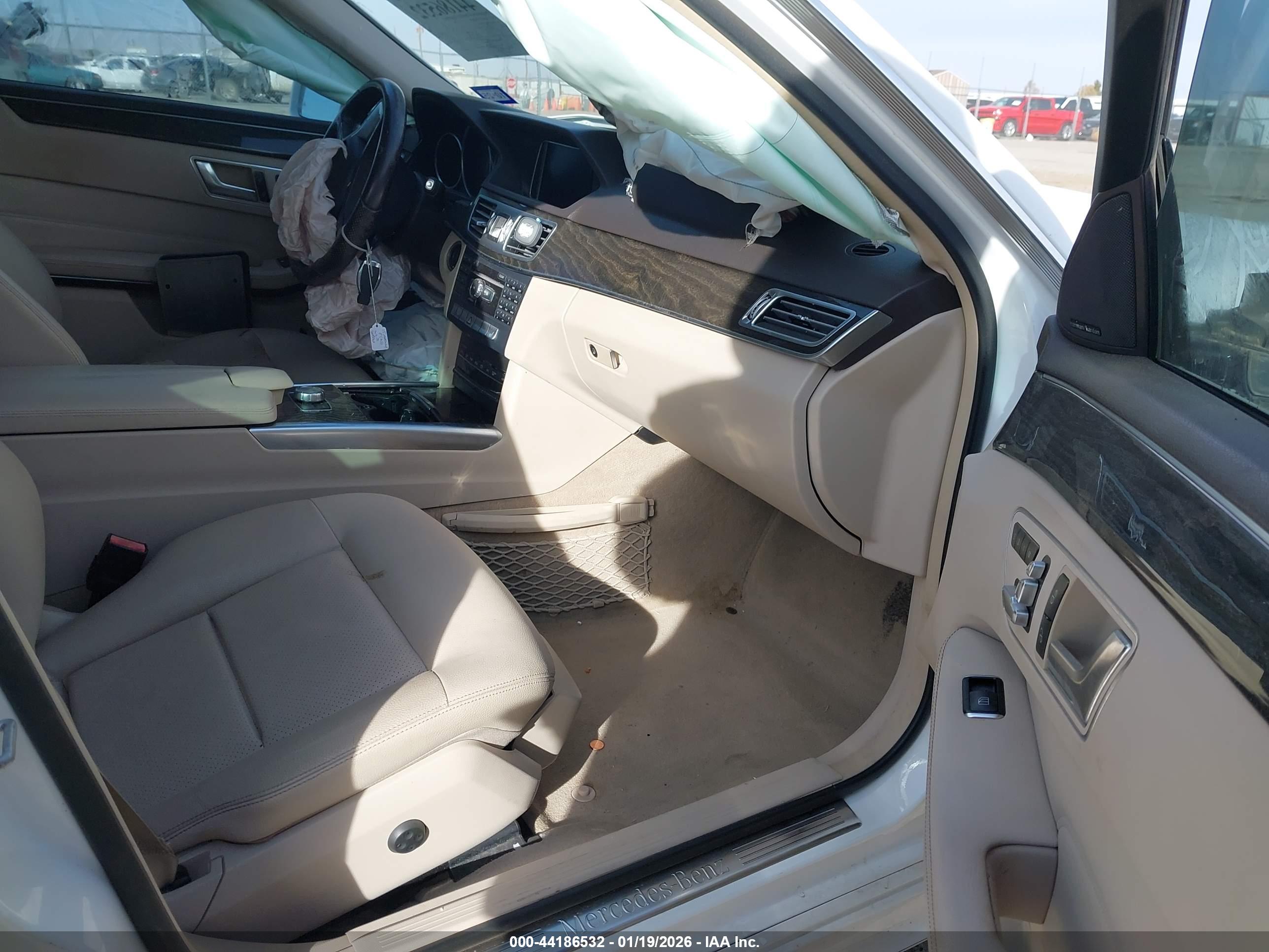 MERCEDES-BENZ E image 5