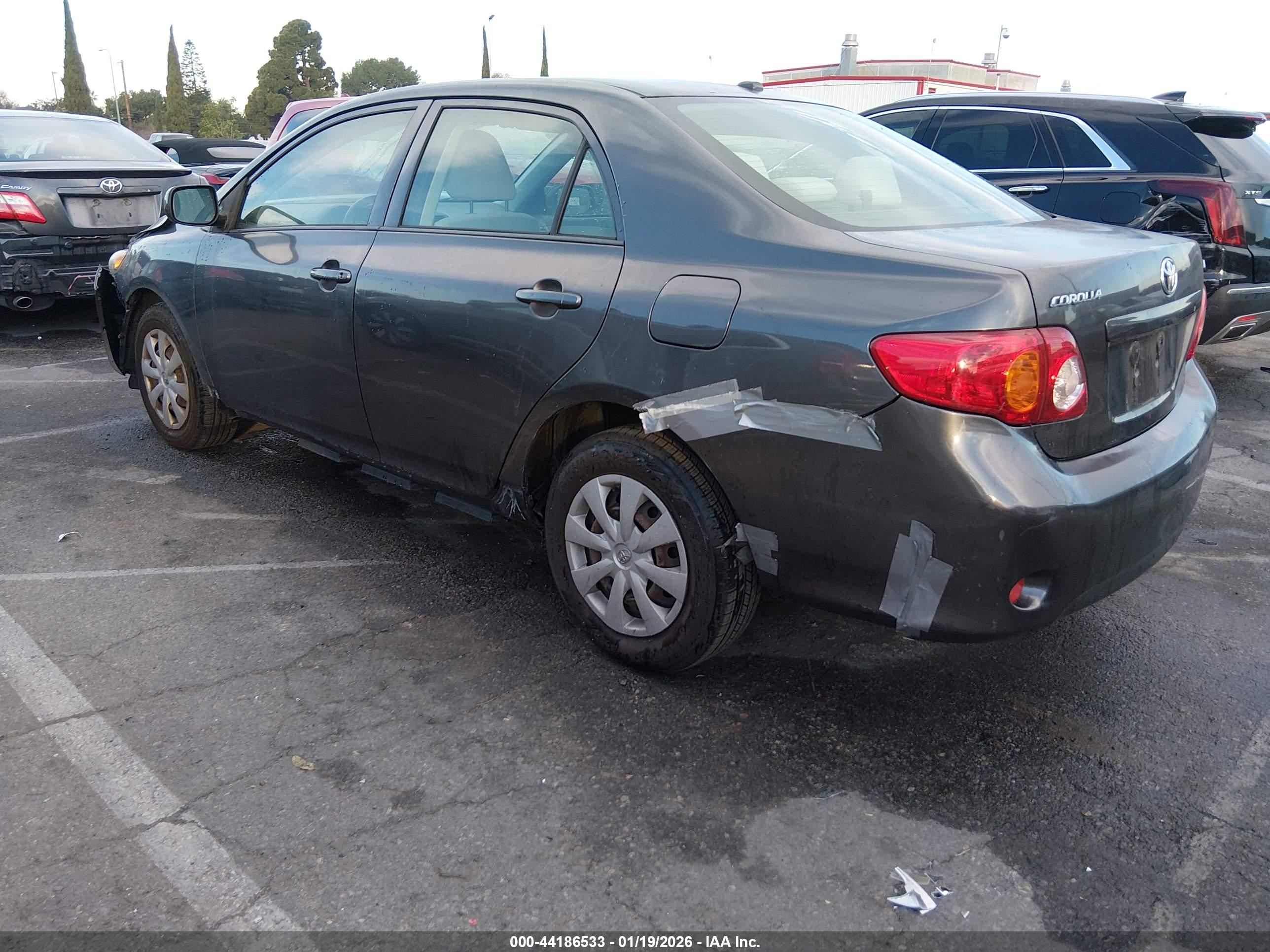 TOYOTA COROLLA image 3