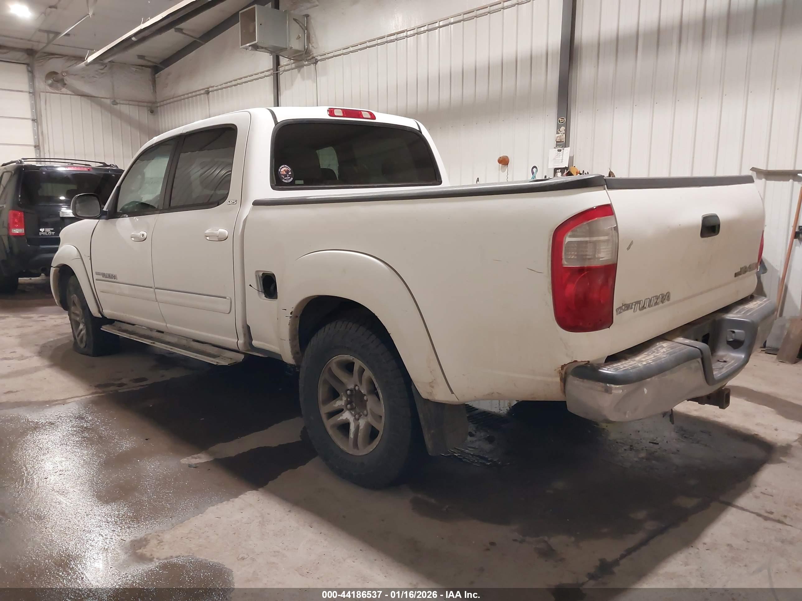 TOYOTA TUNDRA image 3