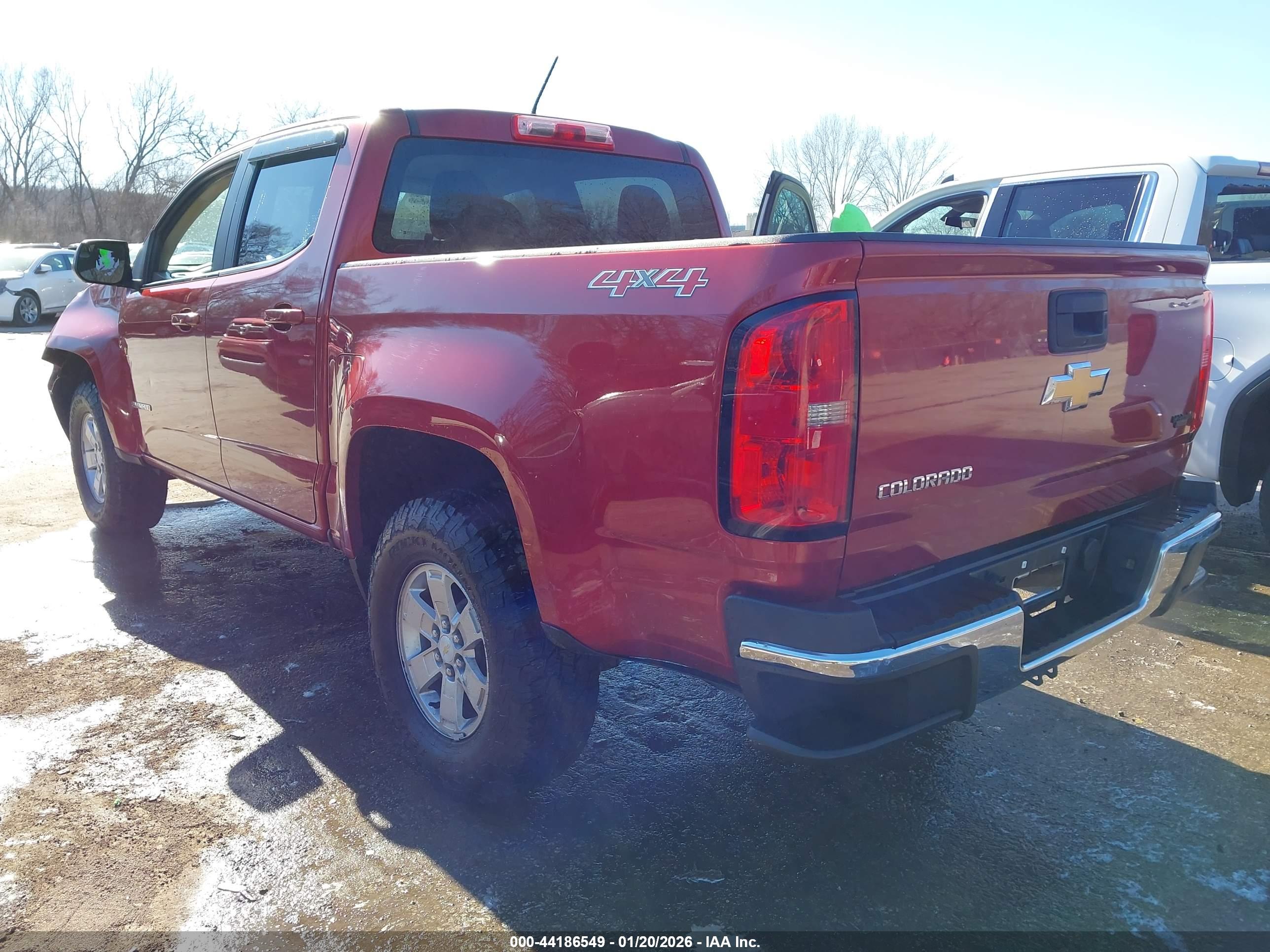 CHEVROLET COLORADO image 3