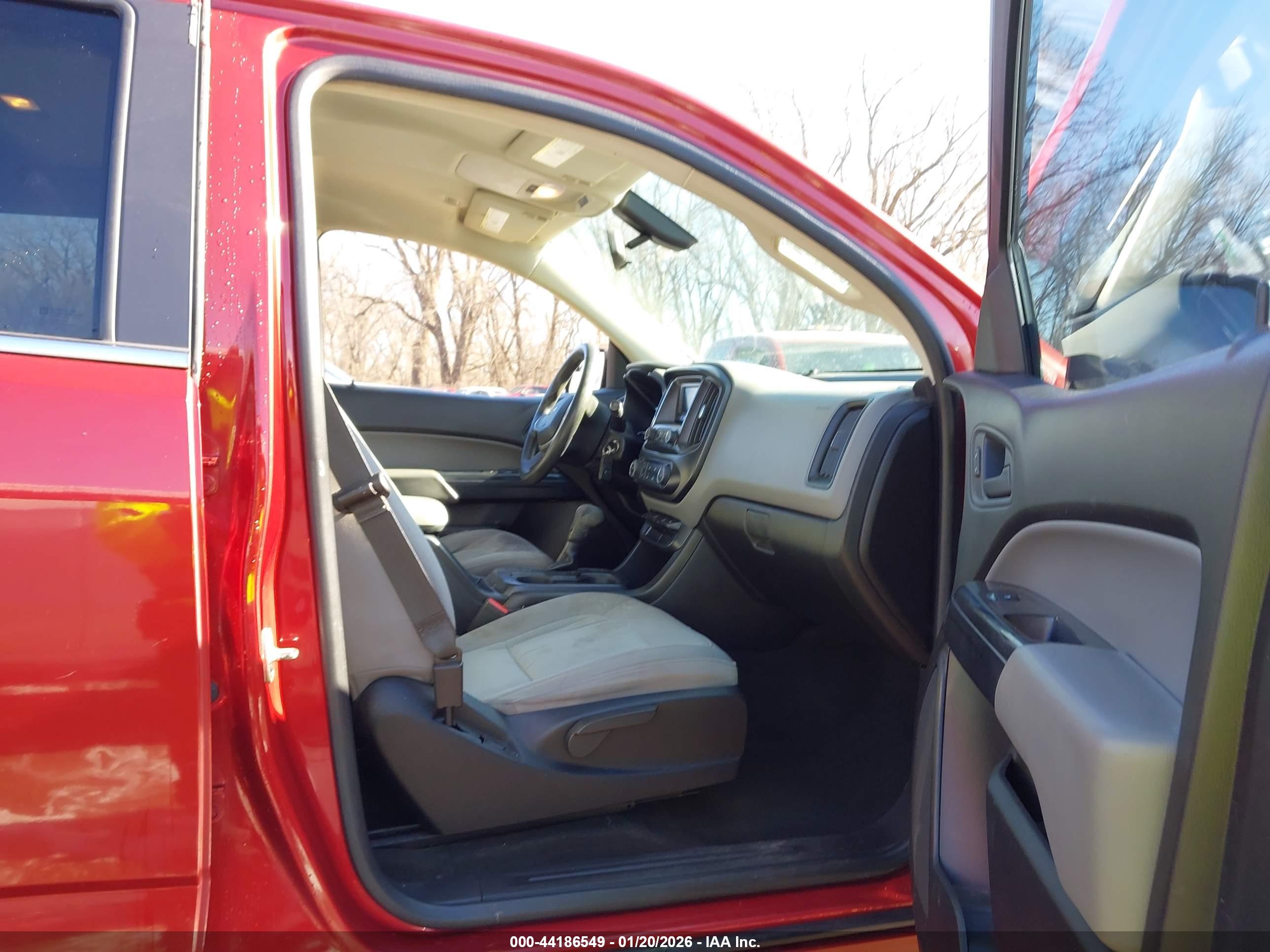 CHEVROLET COLORADO image 5