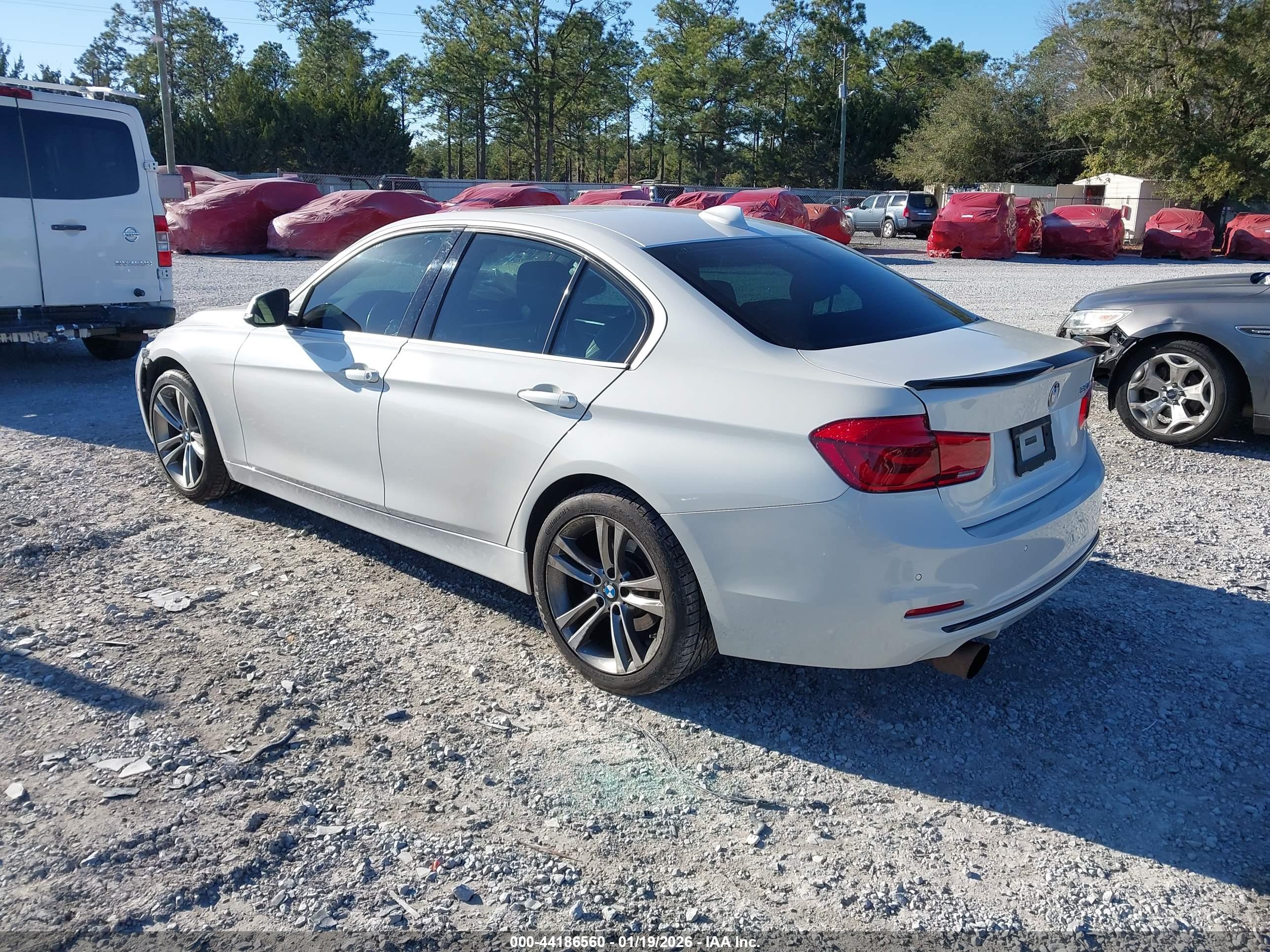 BMW 330I image 3