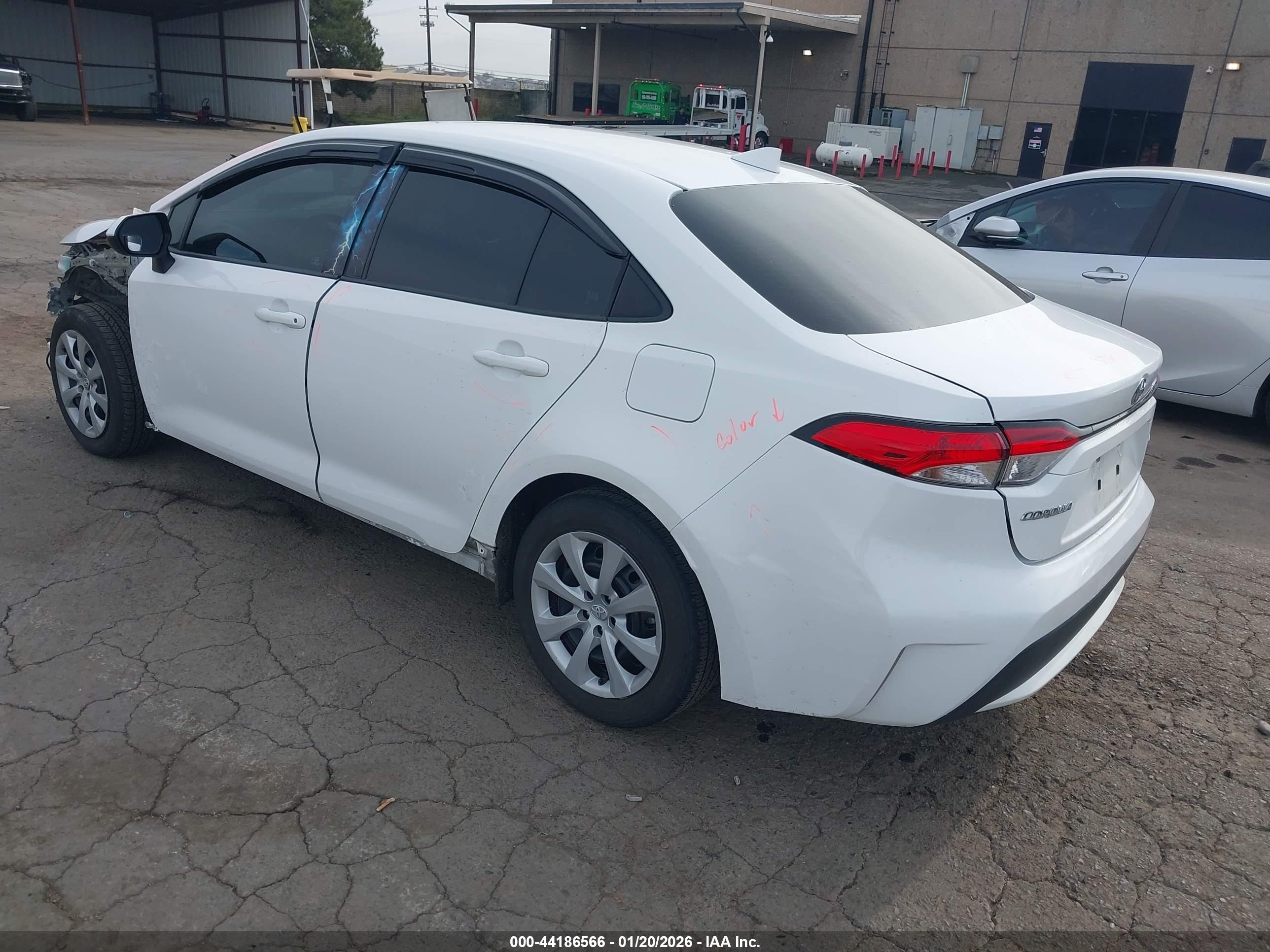 TOYOTA COROLLA image 3
