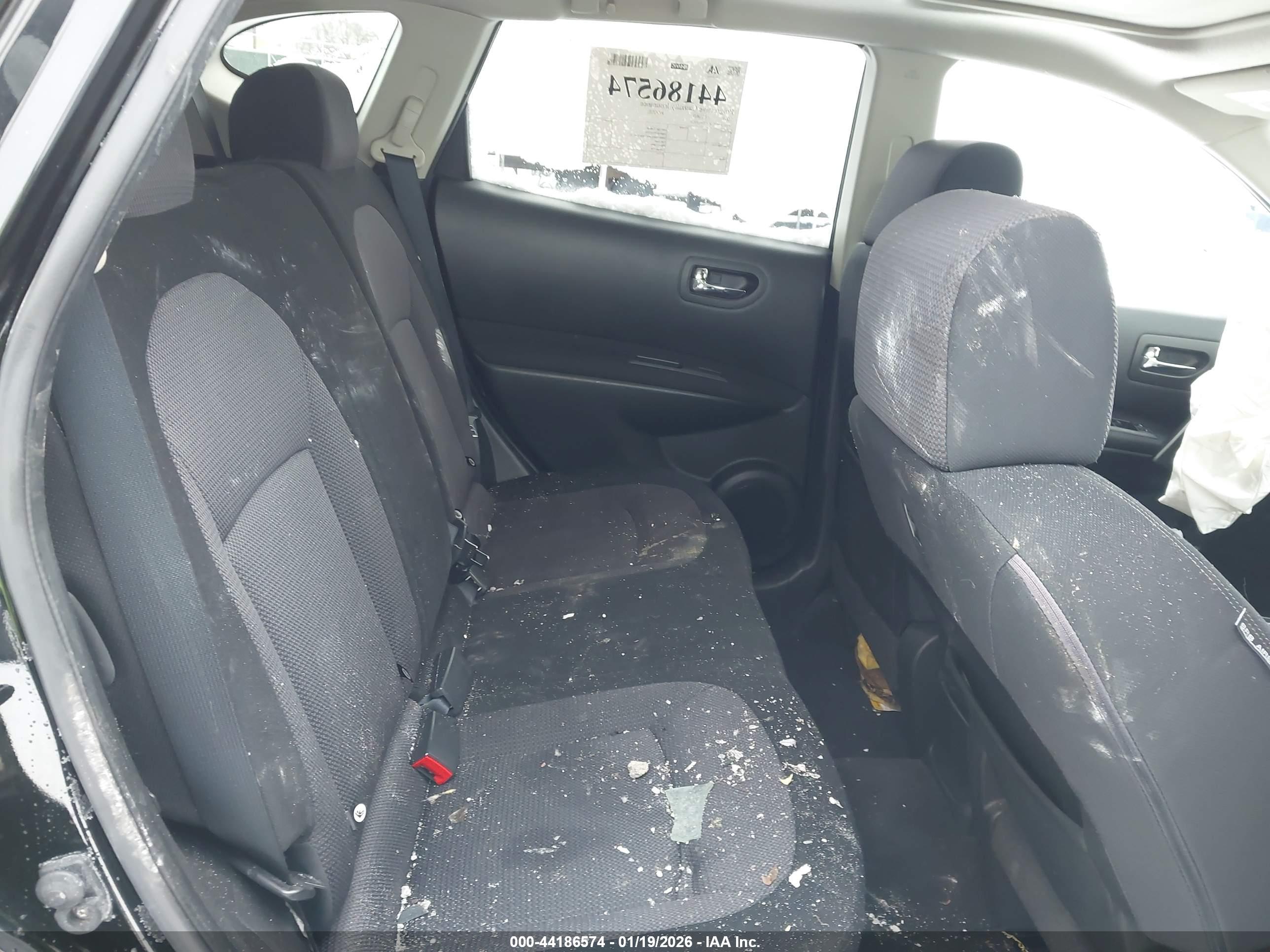 NISSAN ROGUE image 8