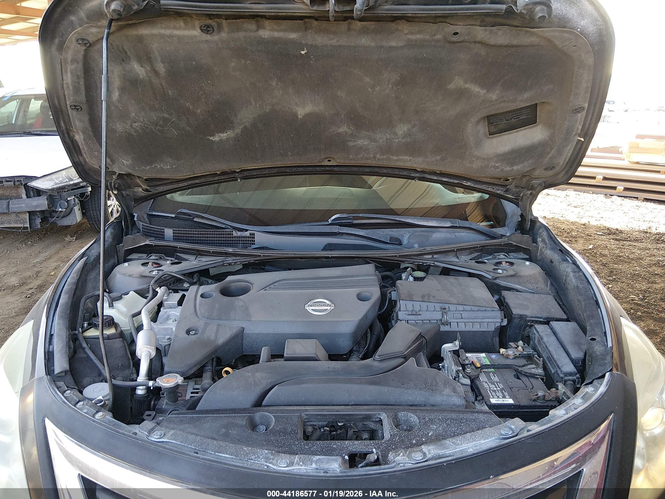 NISSAN ALTIMA image 10