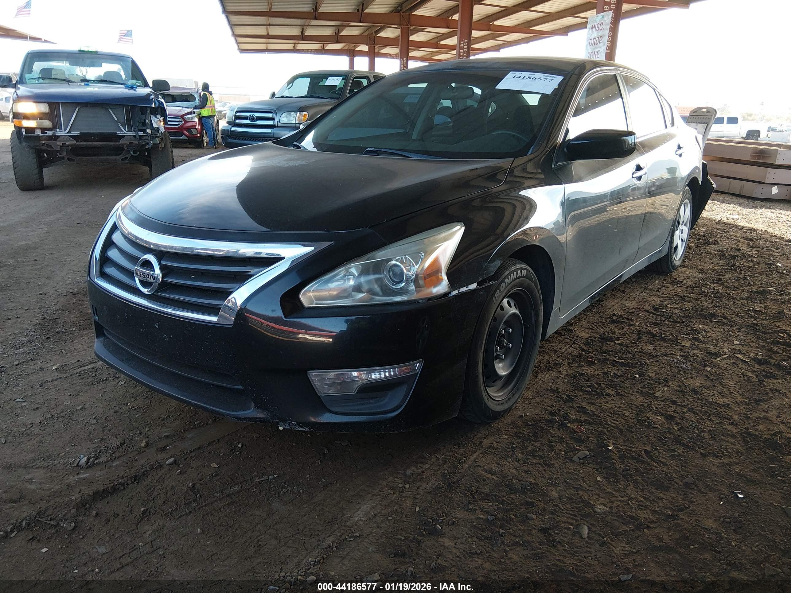 NISSAN ALTIMA image 2