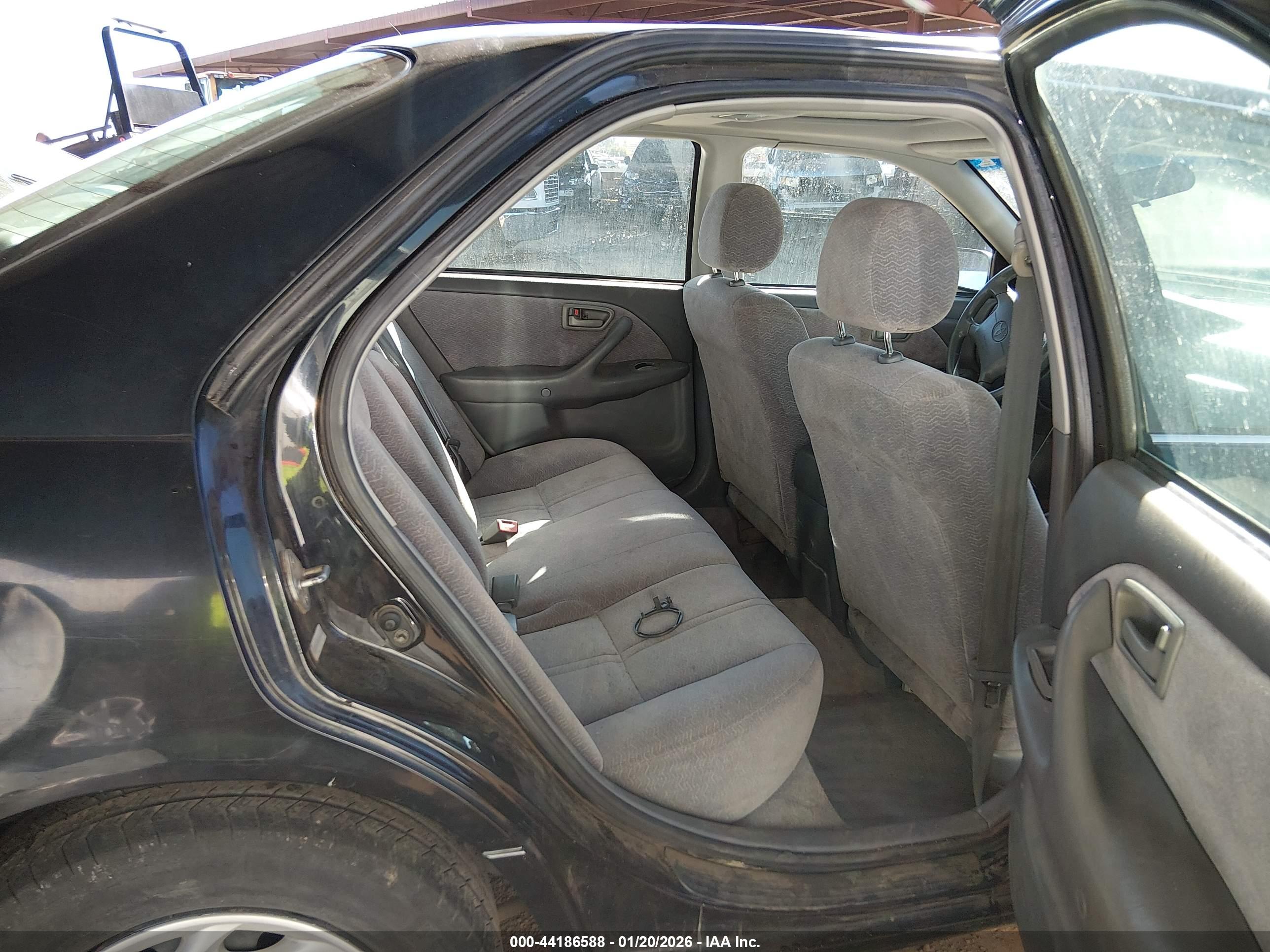 TOYOTA CAMRY image 8