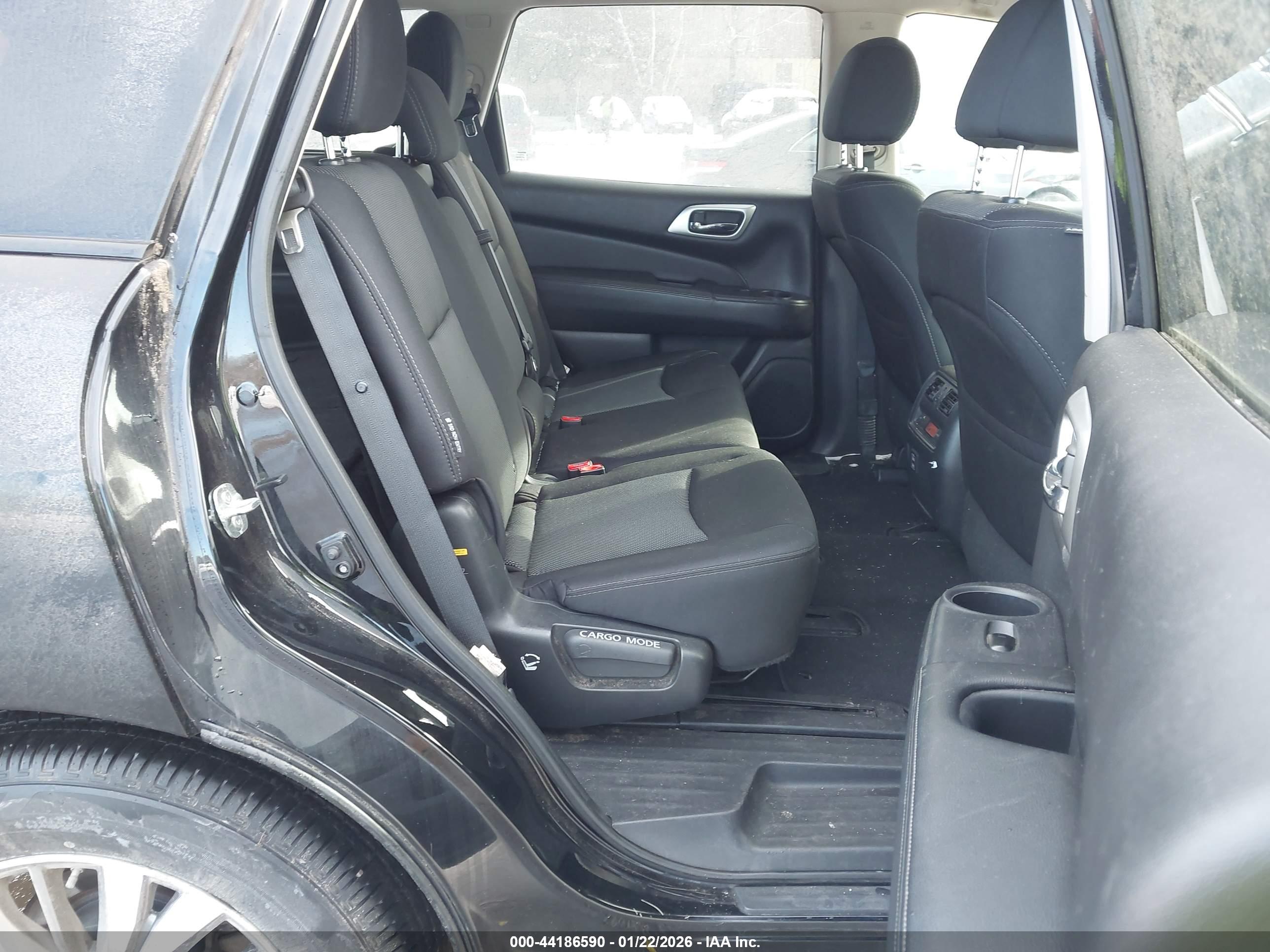 NISSAN PATHFINDER image 8
