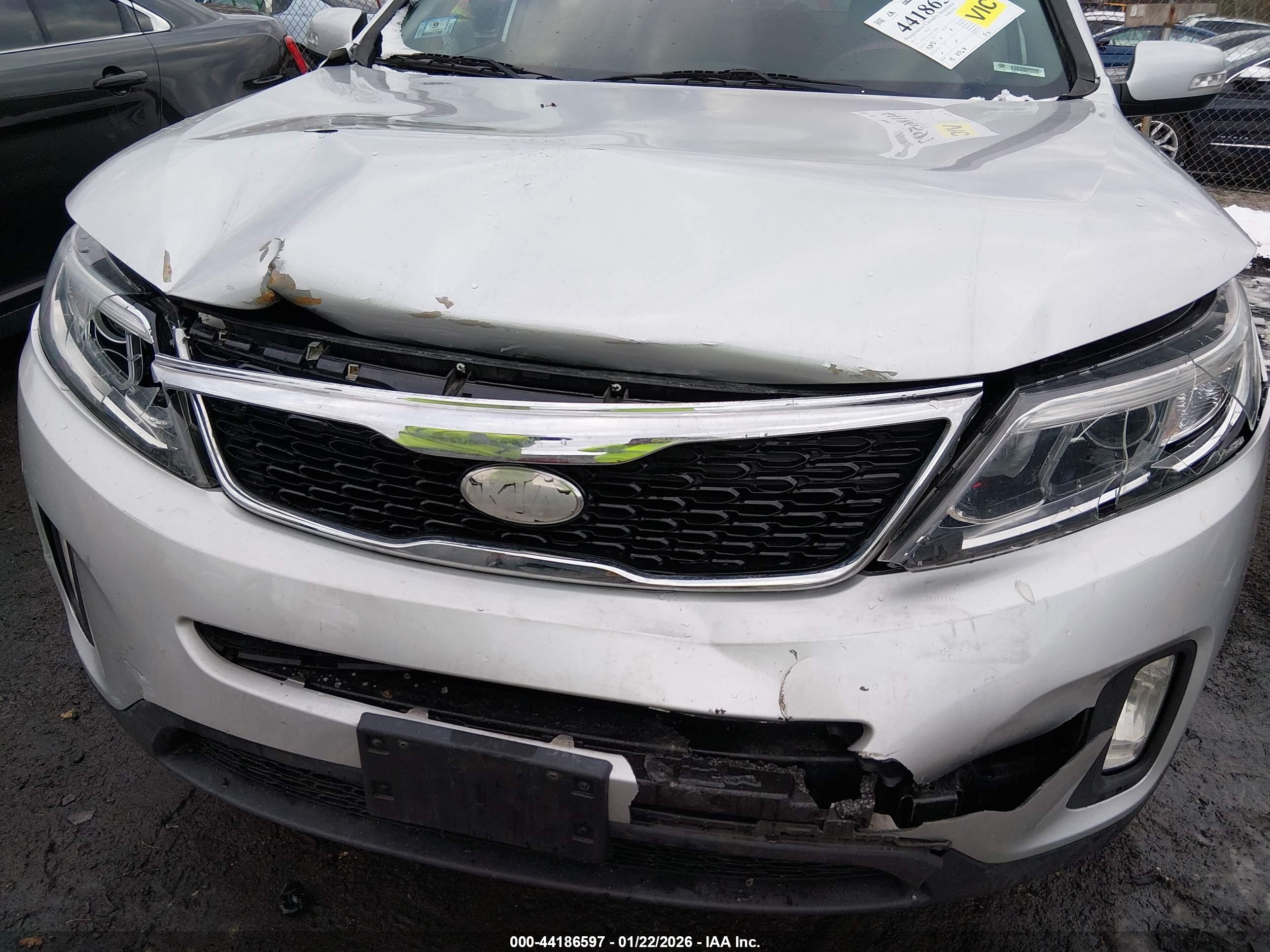 KIA SORENTO image 6