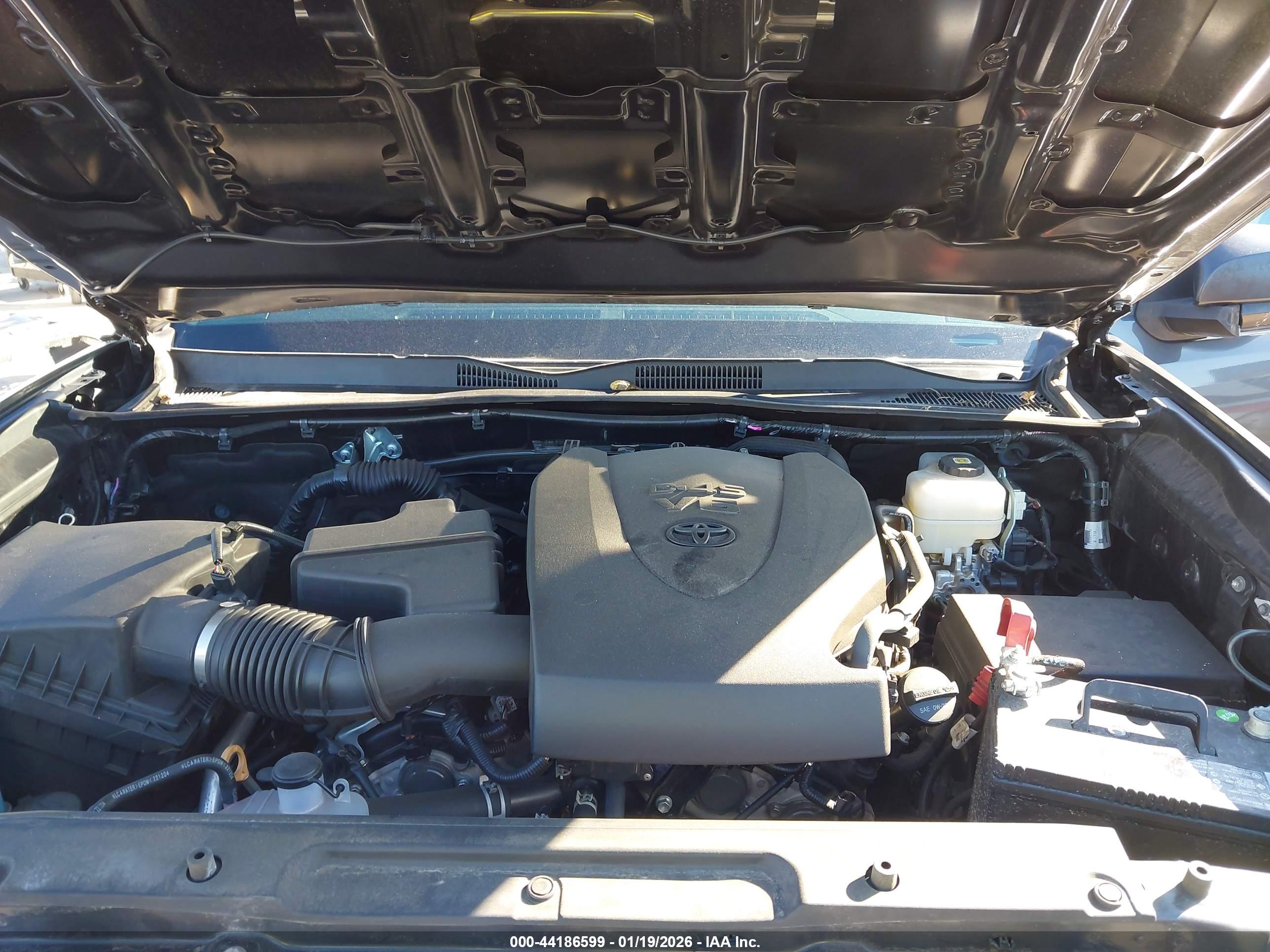 TOYOTA TACOMA image 10