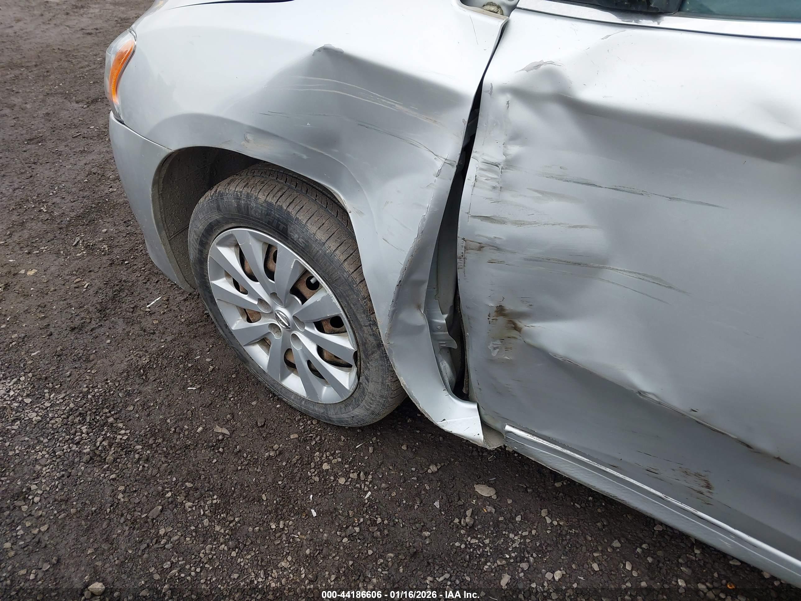 NISSAN SENTRA image 6