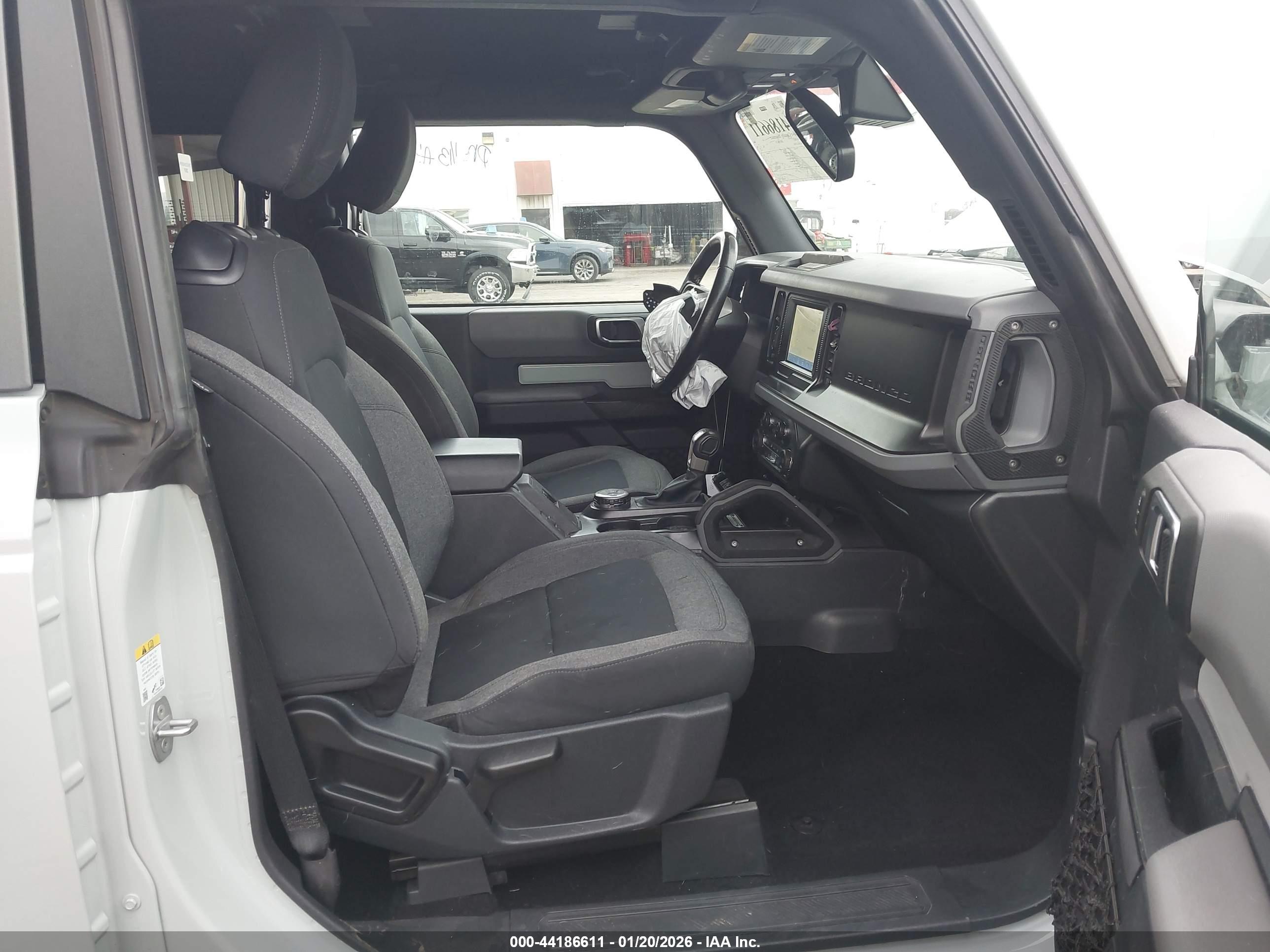 FORD BRONCO image 5