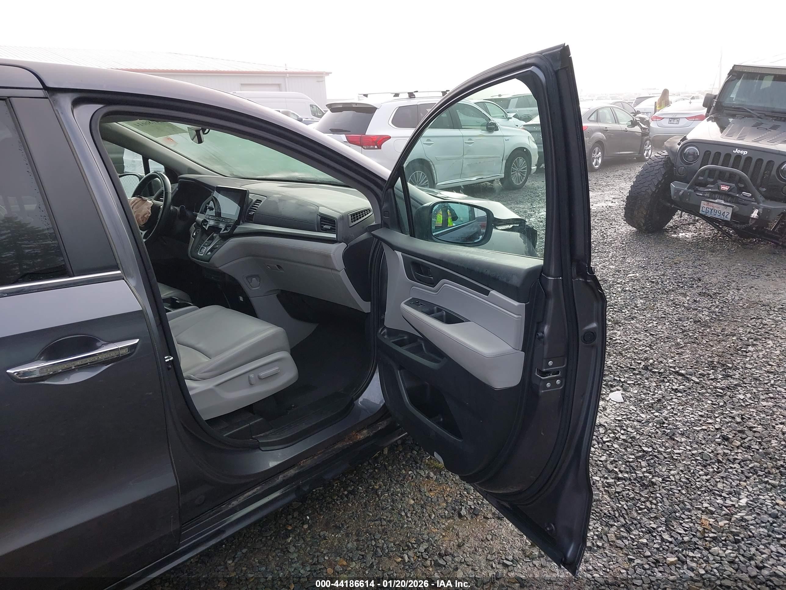 HONDA ODYSSEY image 5