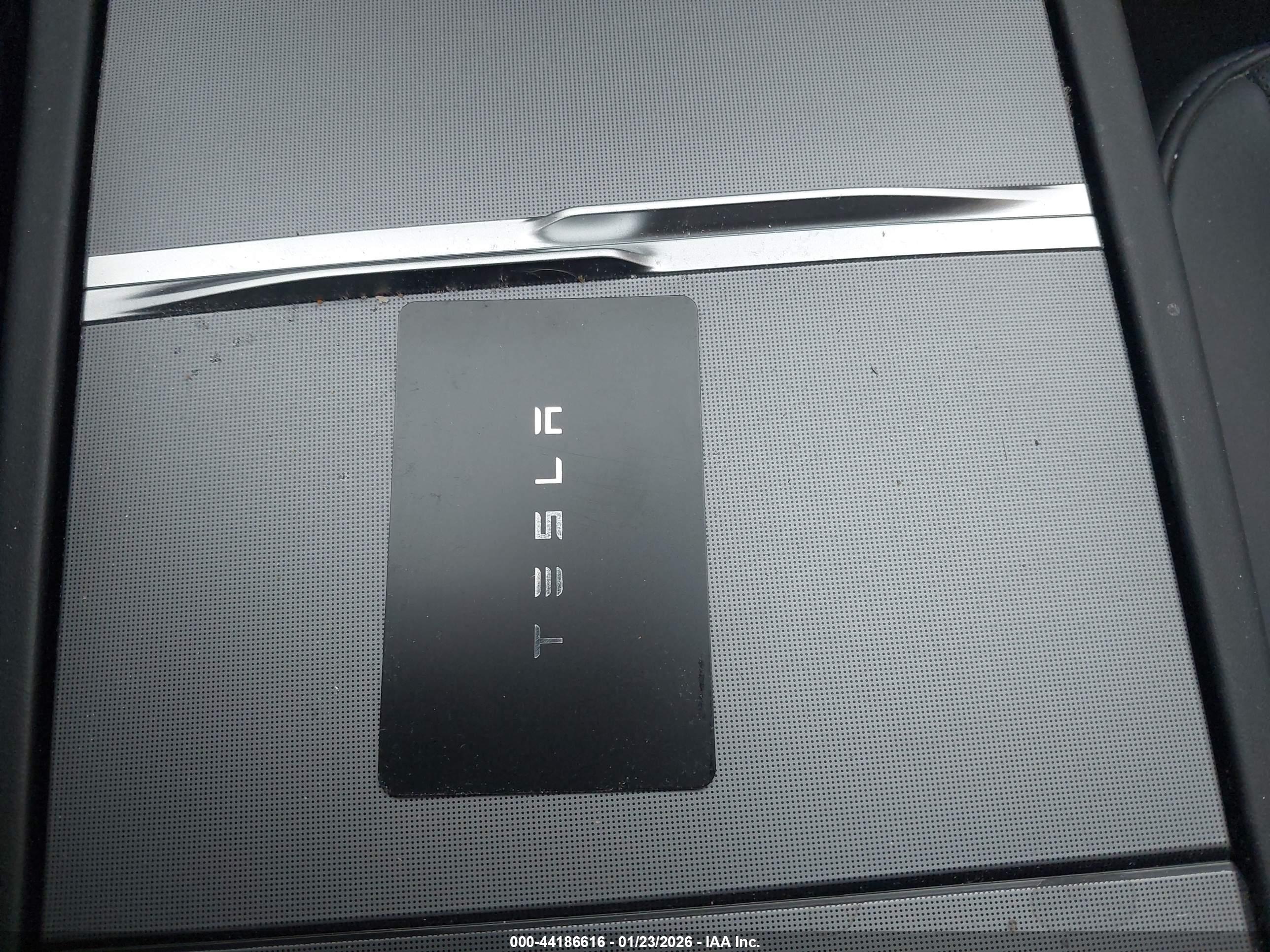 TESLA MODEL image 11