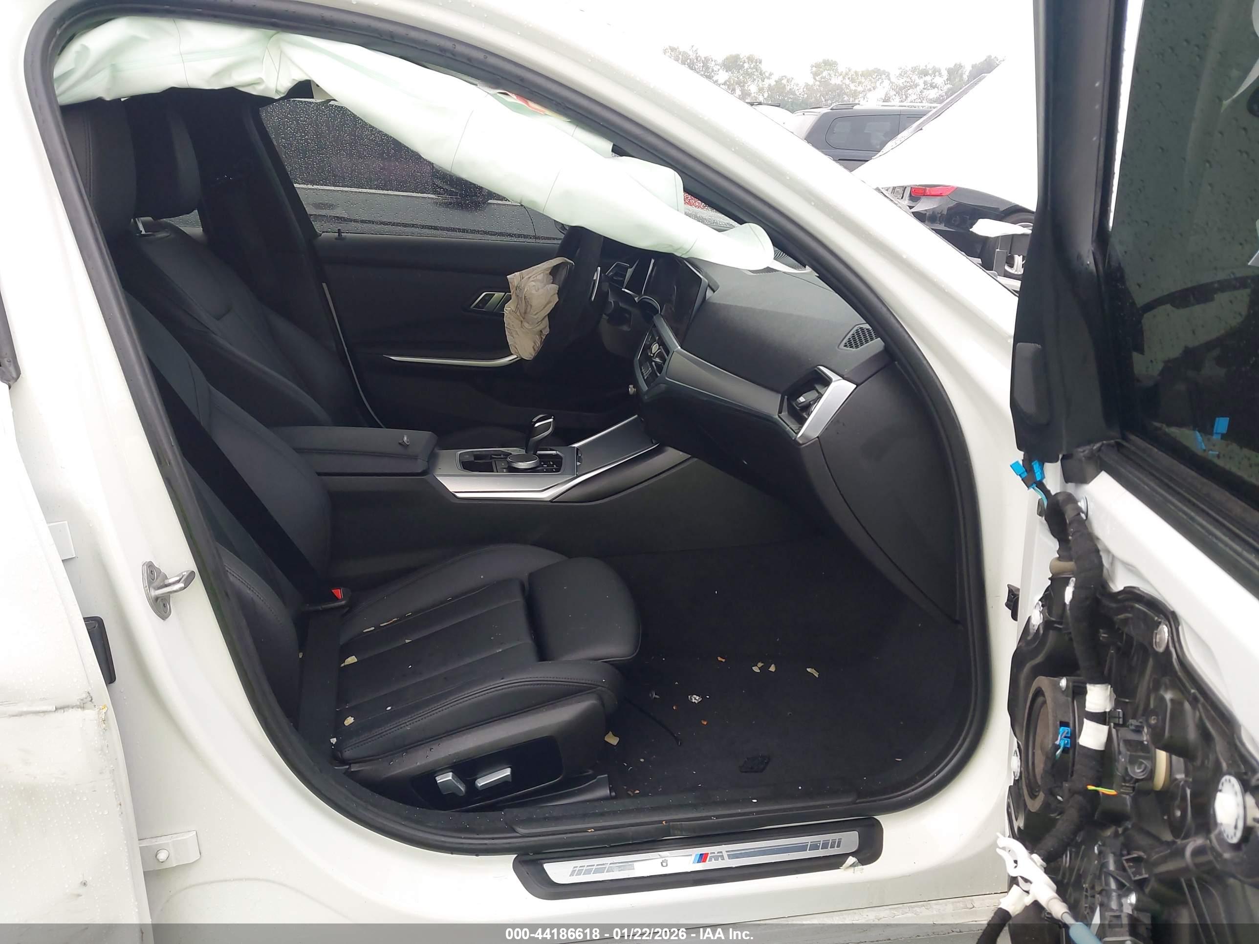 BMW 330I image 5
