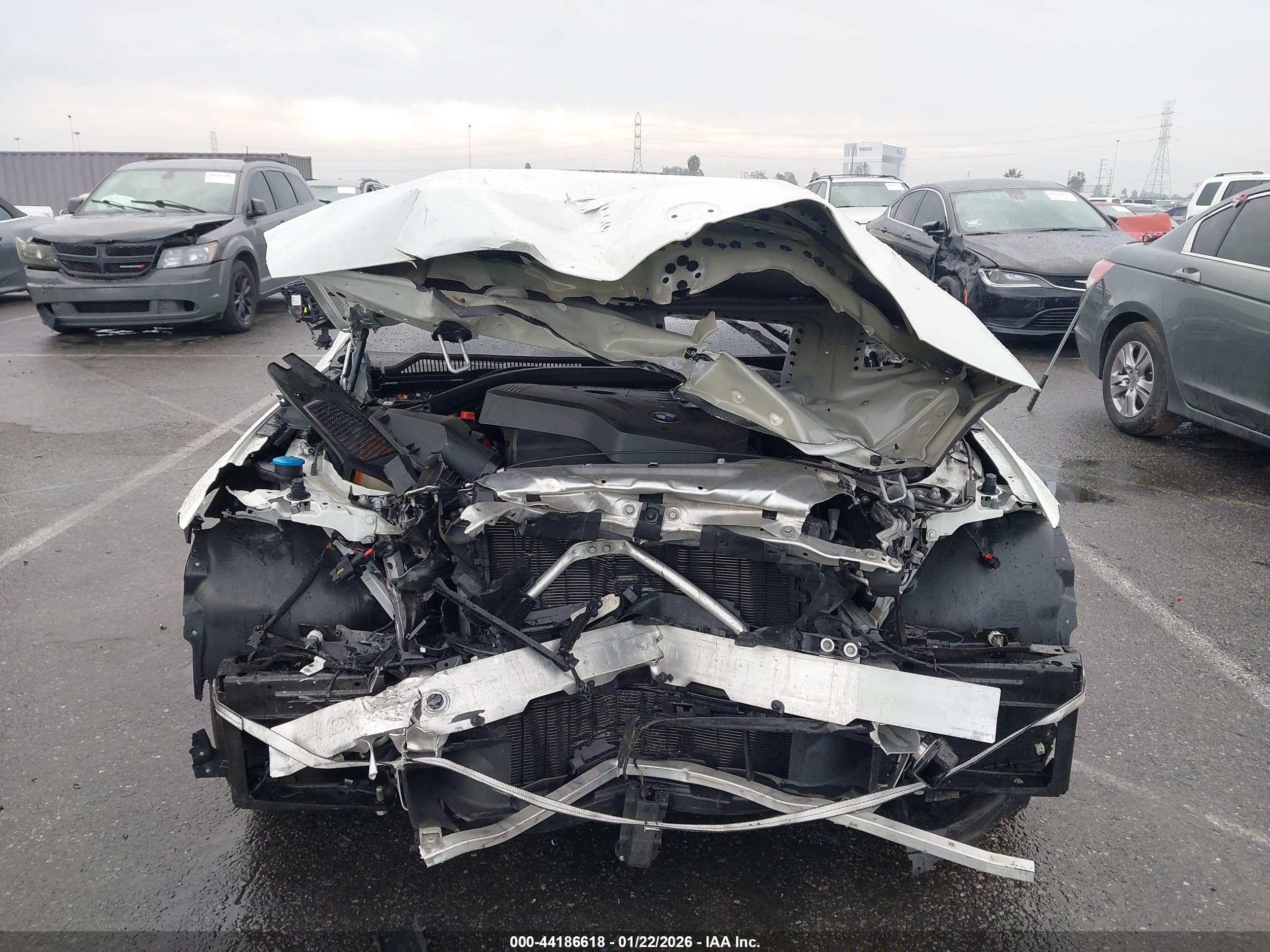 BMW 330I image 6