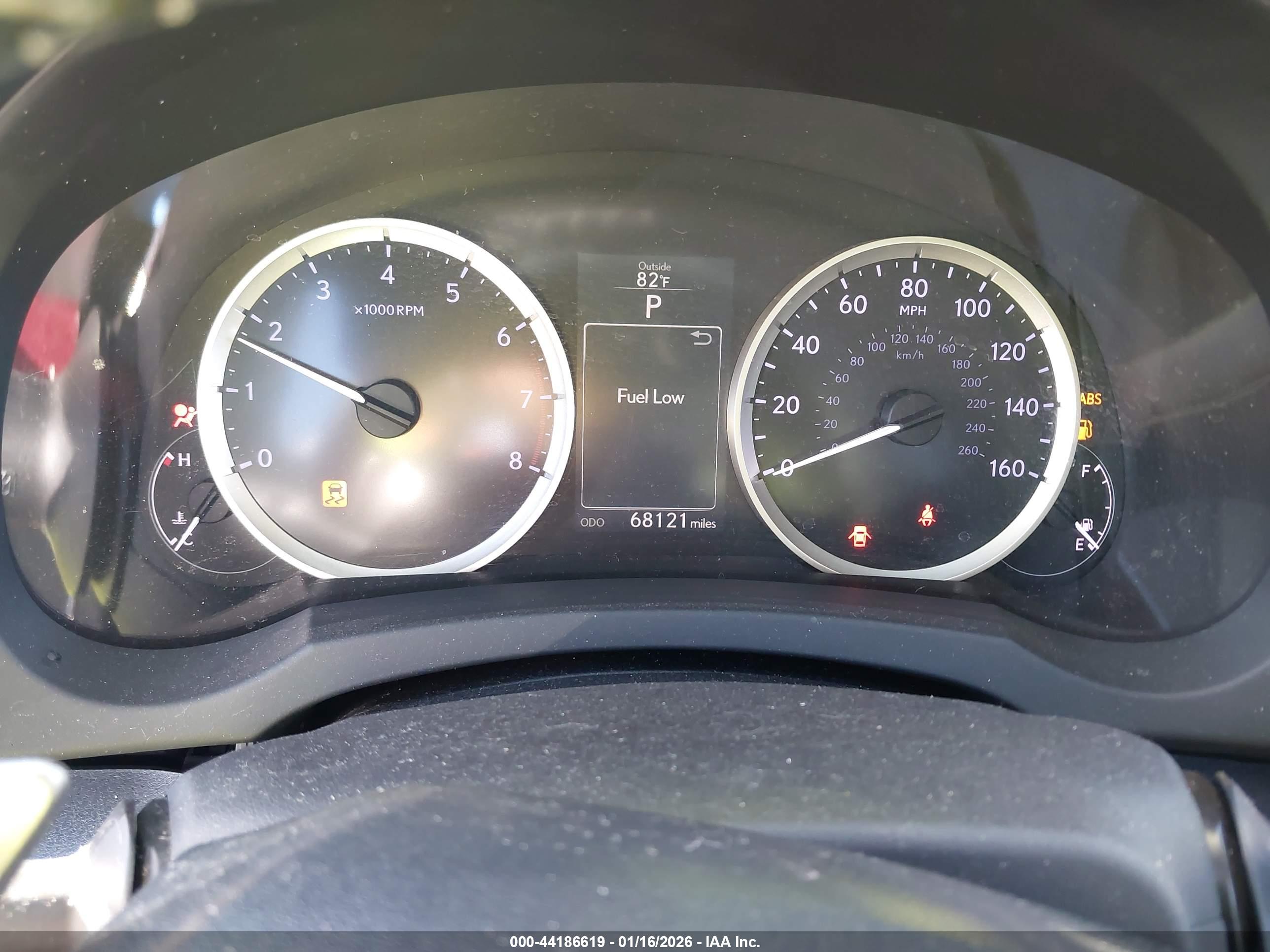 LEXUS IS image 7