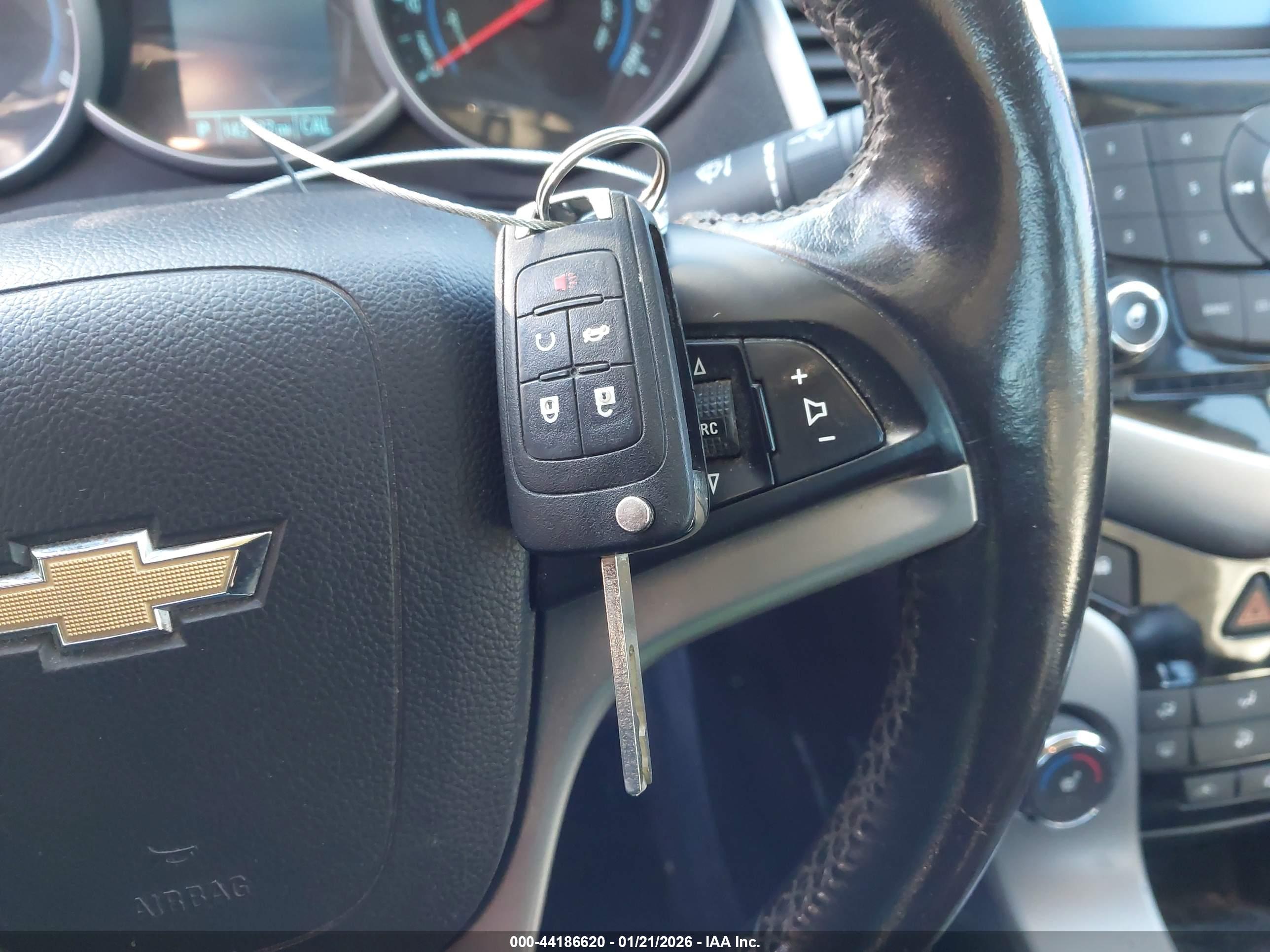 CHEVROLET CRUZE image 11