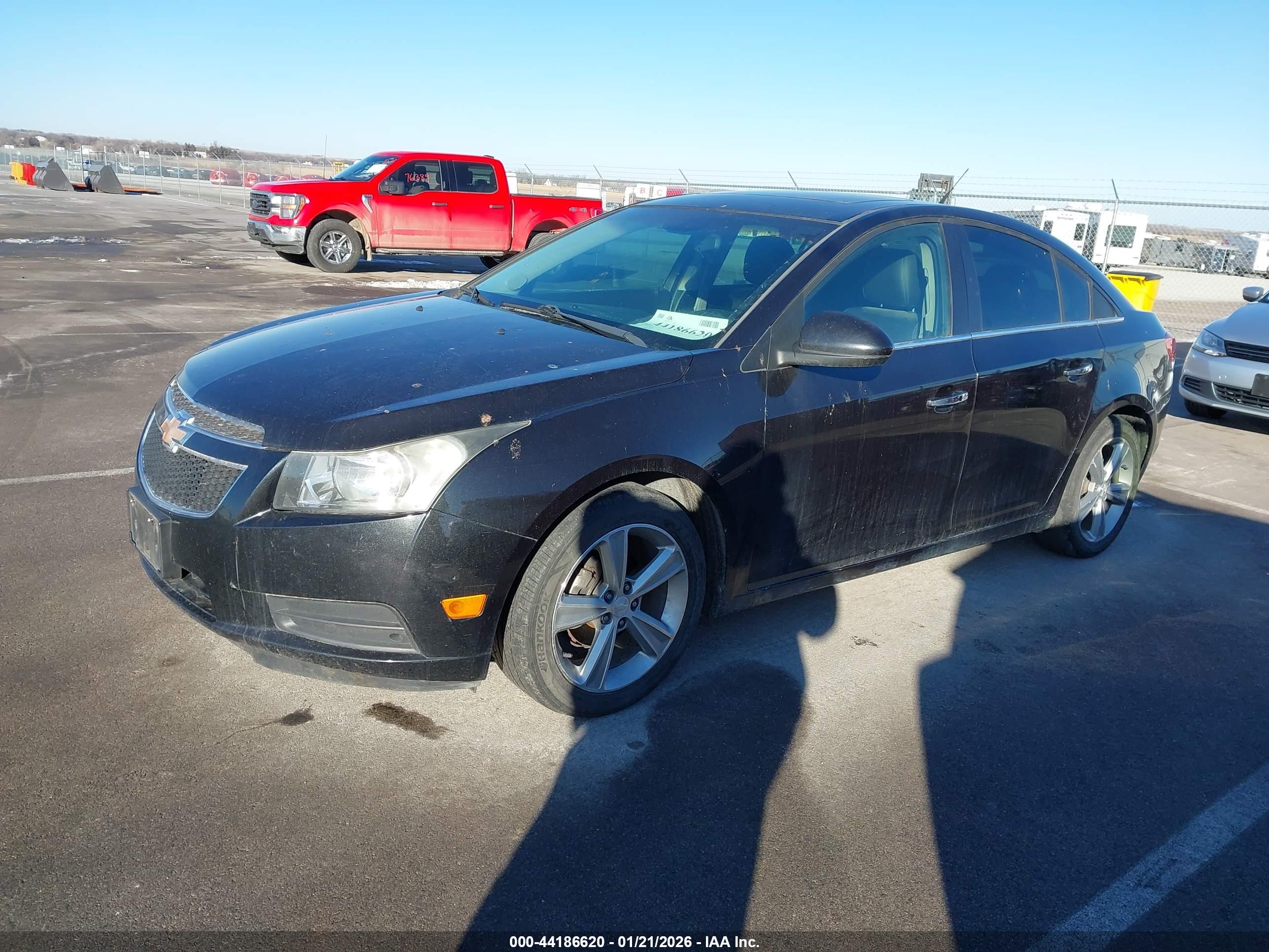 CHEVROLET CRUZE image 2