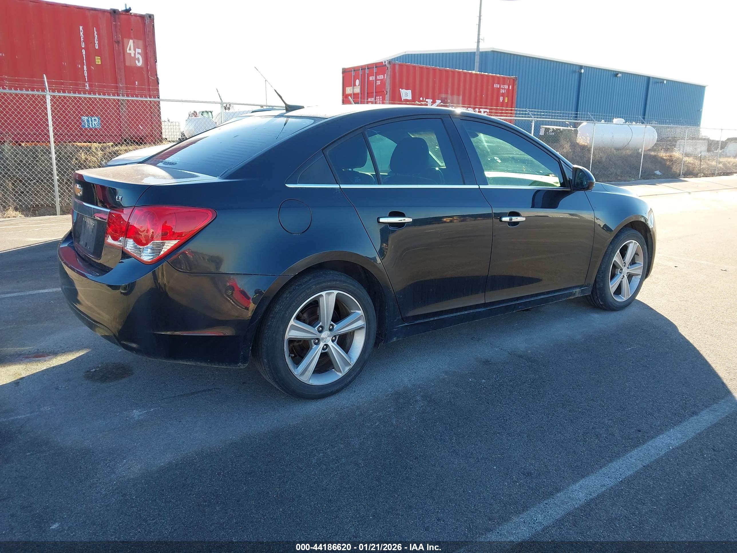 CHEVROLET CRUZE image 4