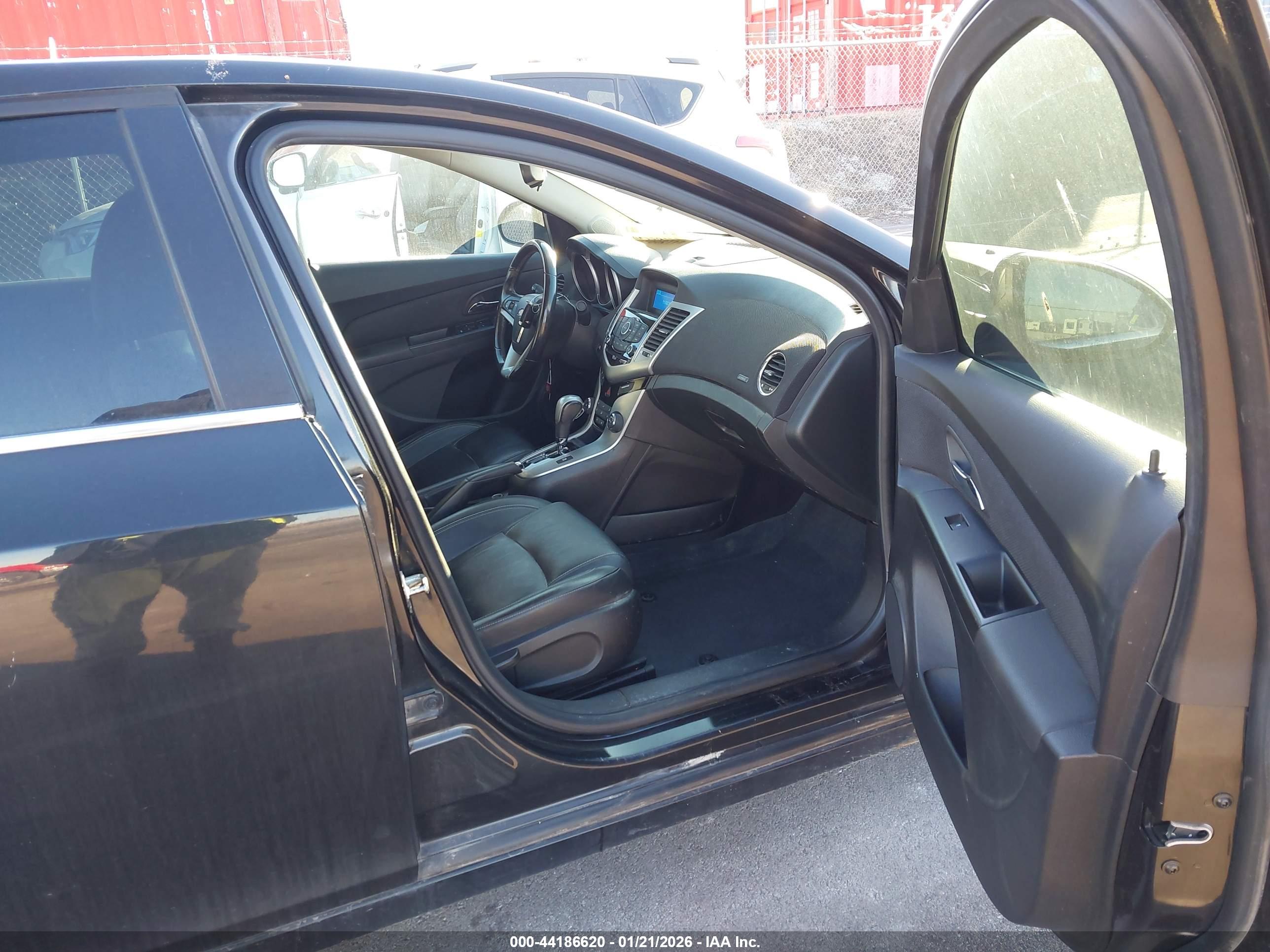 CHEVROLET CRUZE image 5
