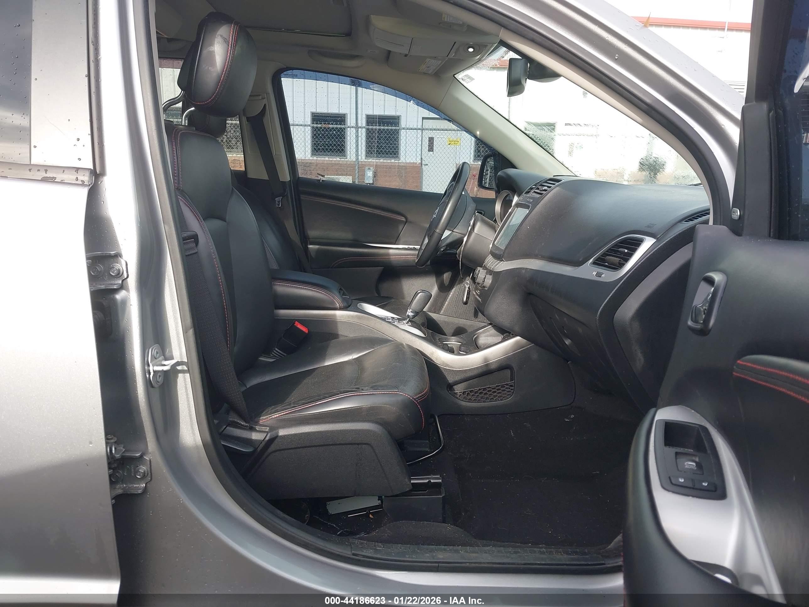 DODGE JOURNEY image 5