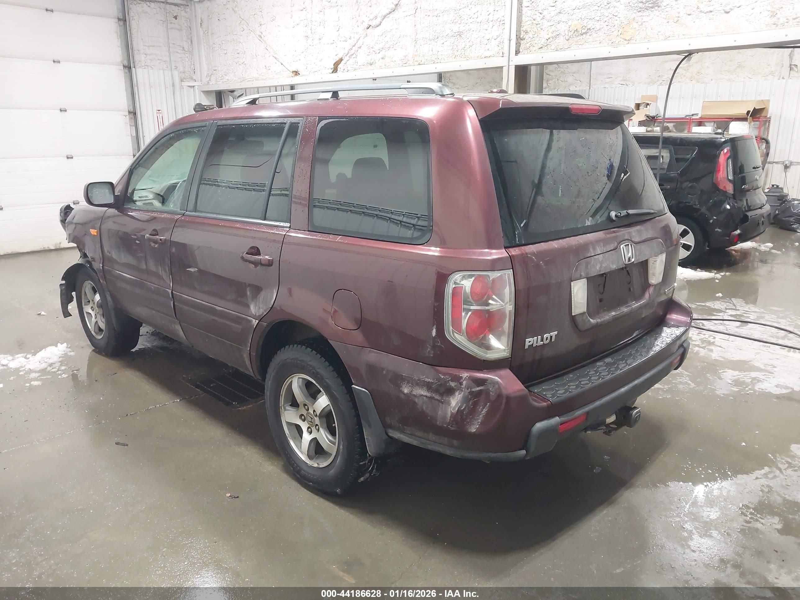 HONDA PILOT image 3