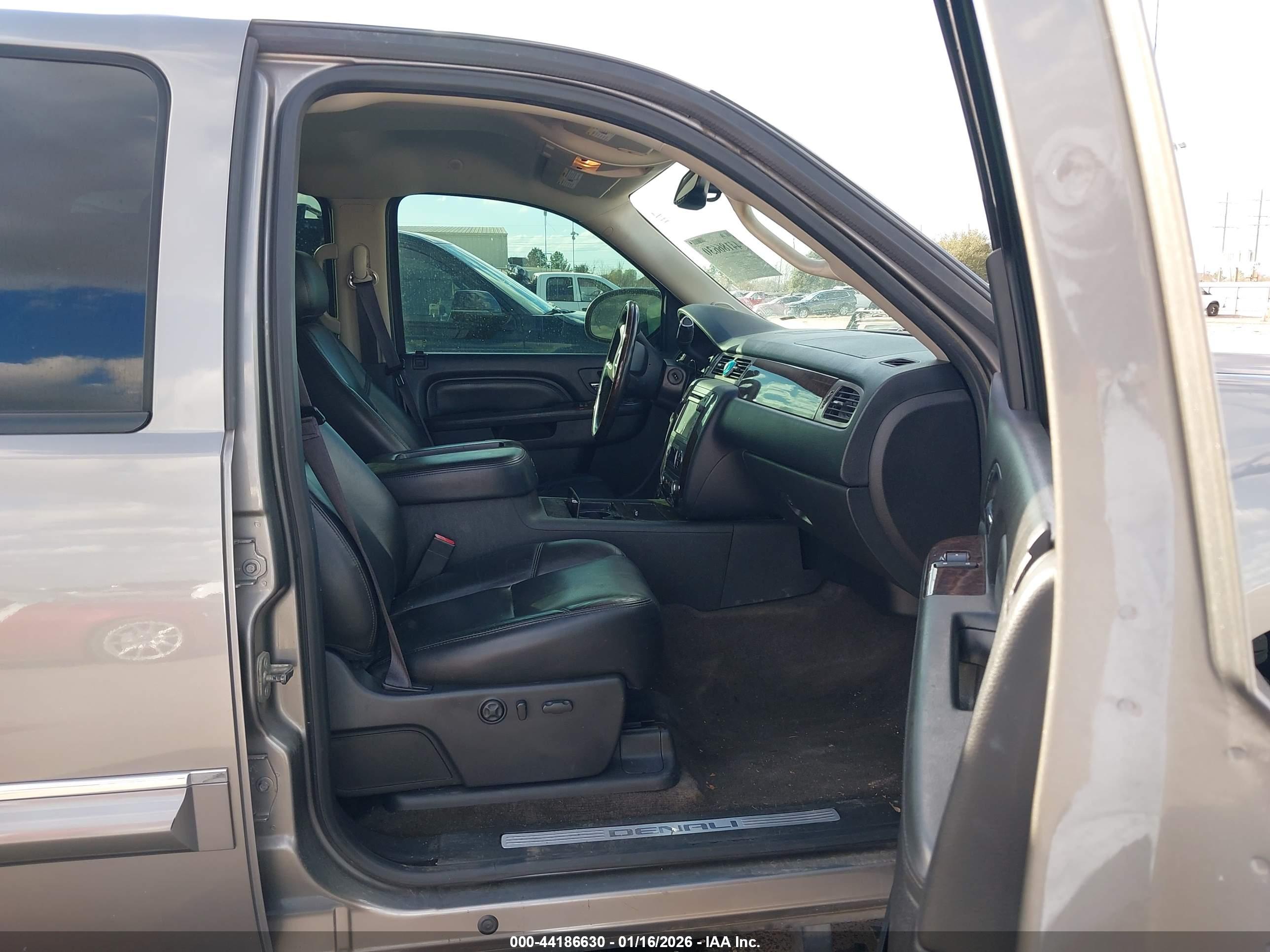 GMC SIERRA image 5