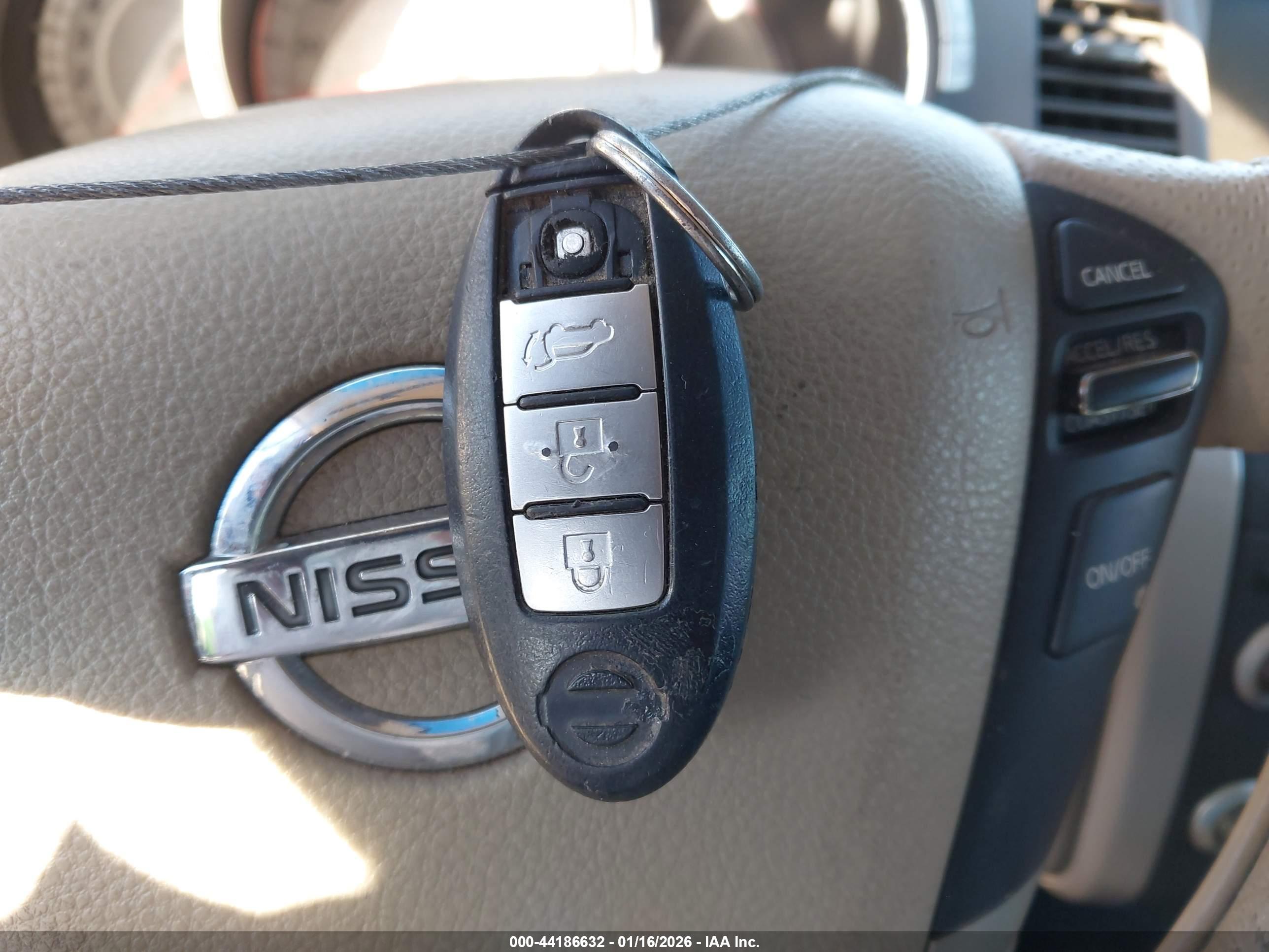NISSAN MURANO image 11