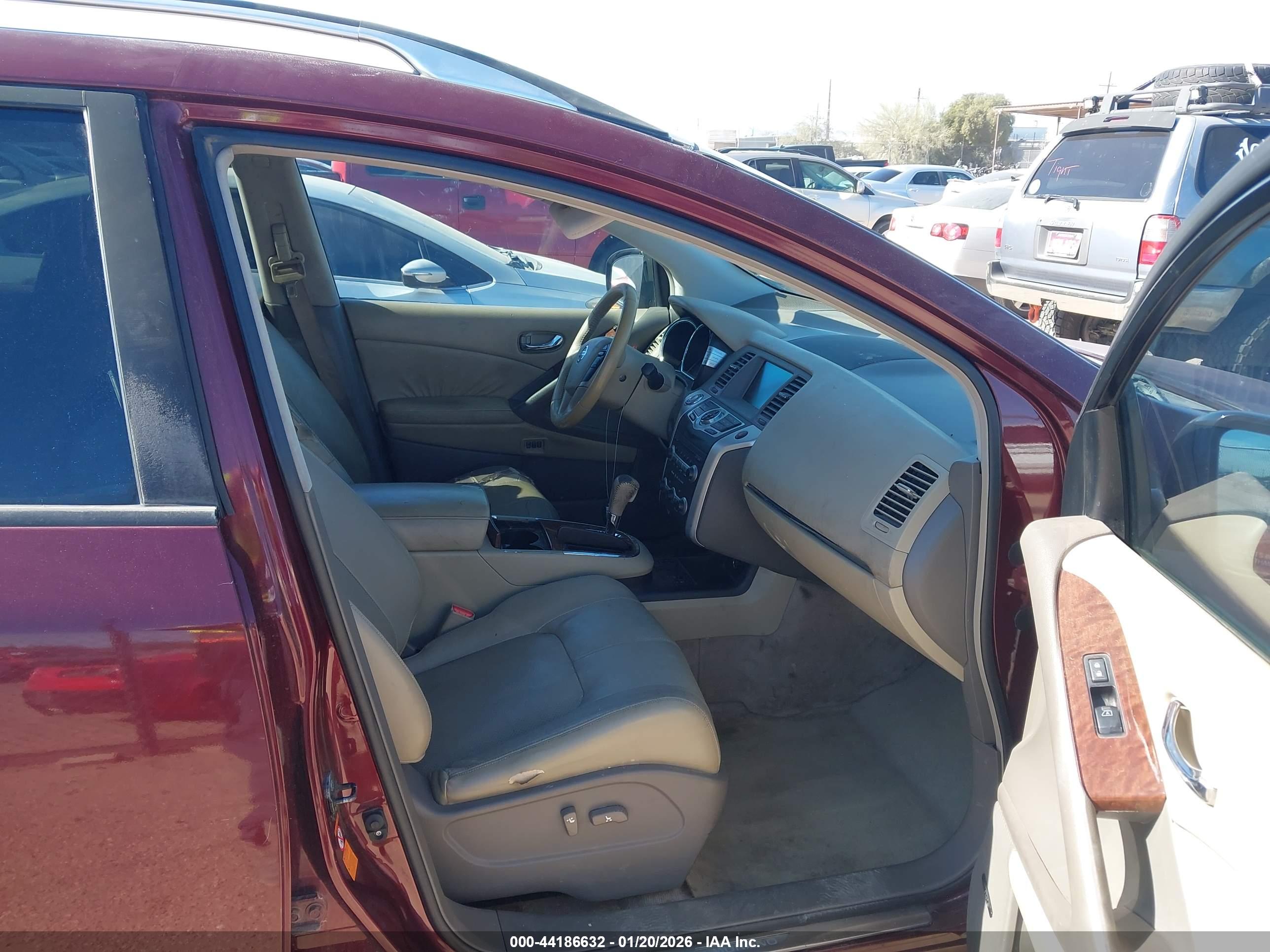NISSAN MURANO image 5