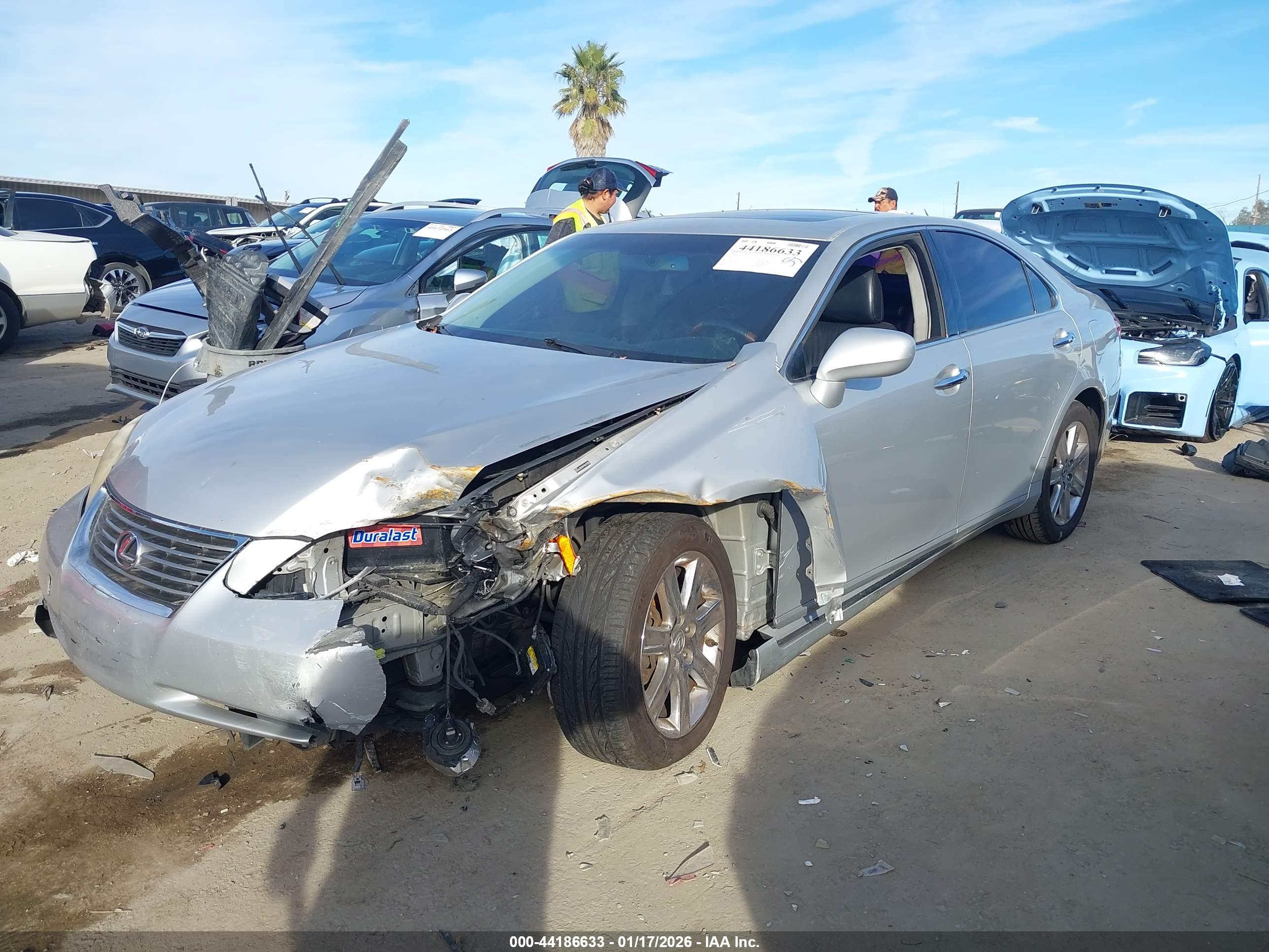 LEXUS ES image 2